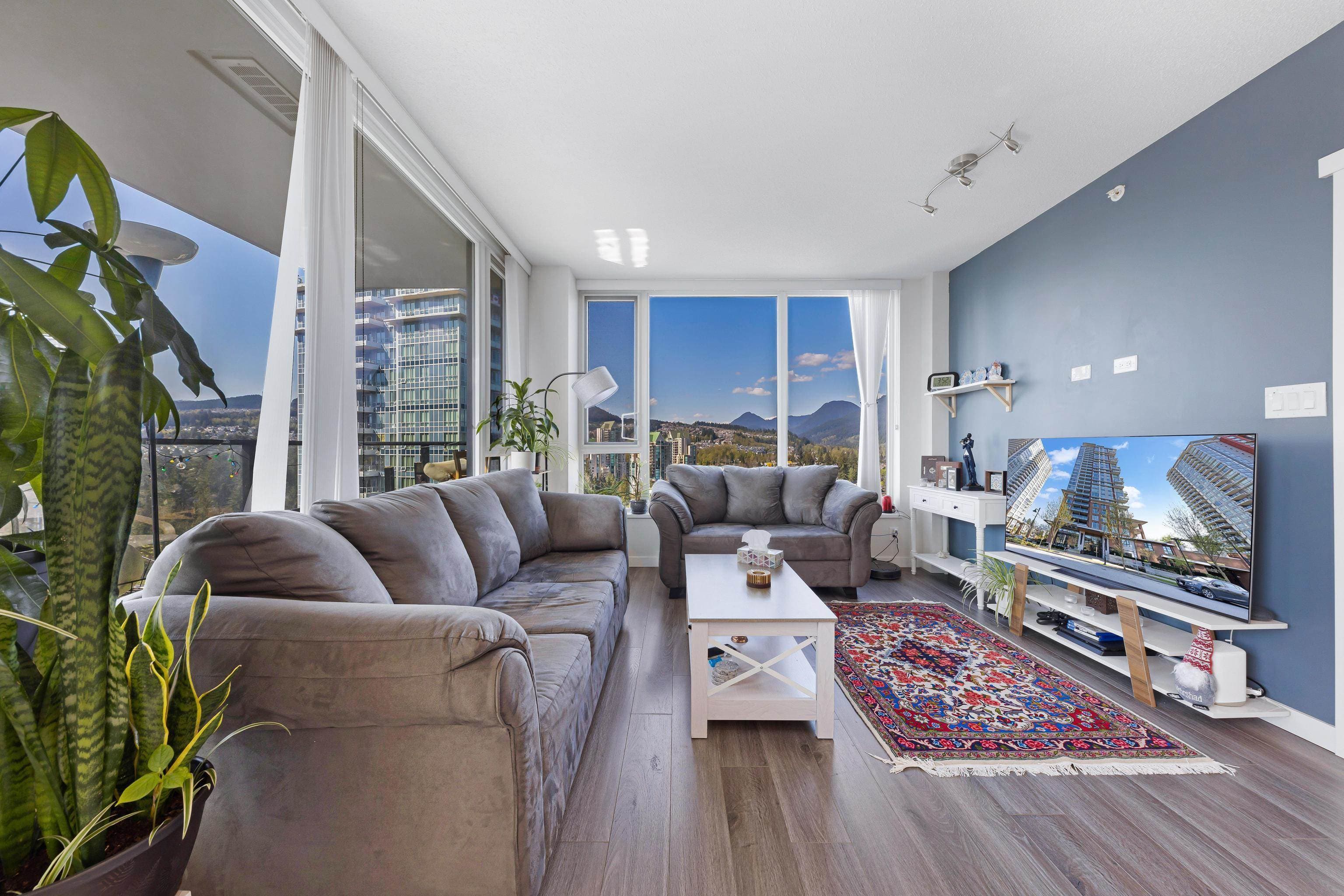 1705 - 3100 Windsor Gate, Coquitlam, V3B 0P3 — photo 4