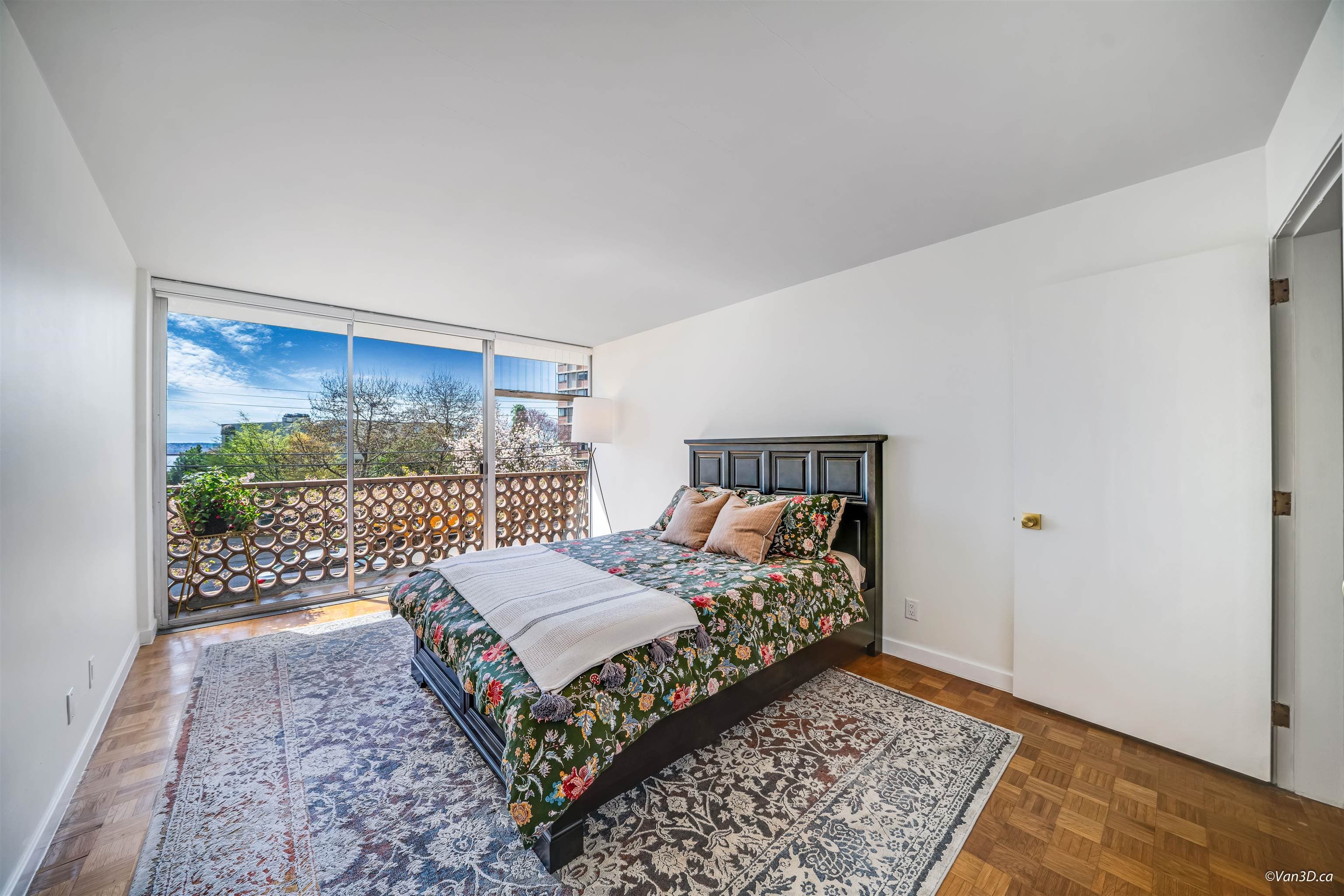 104 - 2135 Argyle Avenue, West Vancouver, V7V 1A5 — photo 5