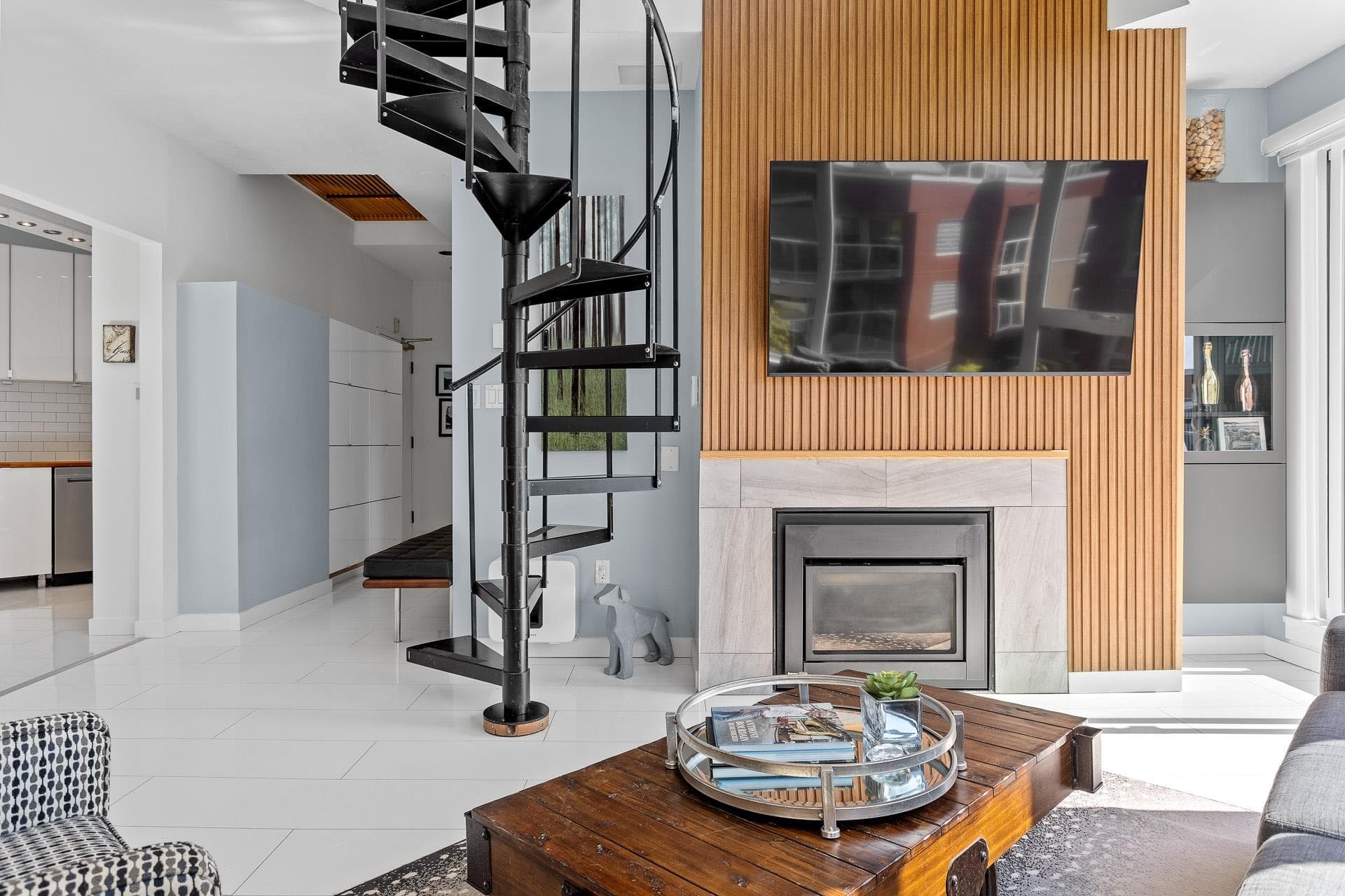 422 - 1150 Quayside Drive, New Westminster, V3M 6E1 — photo 3