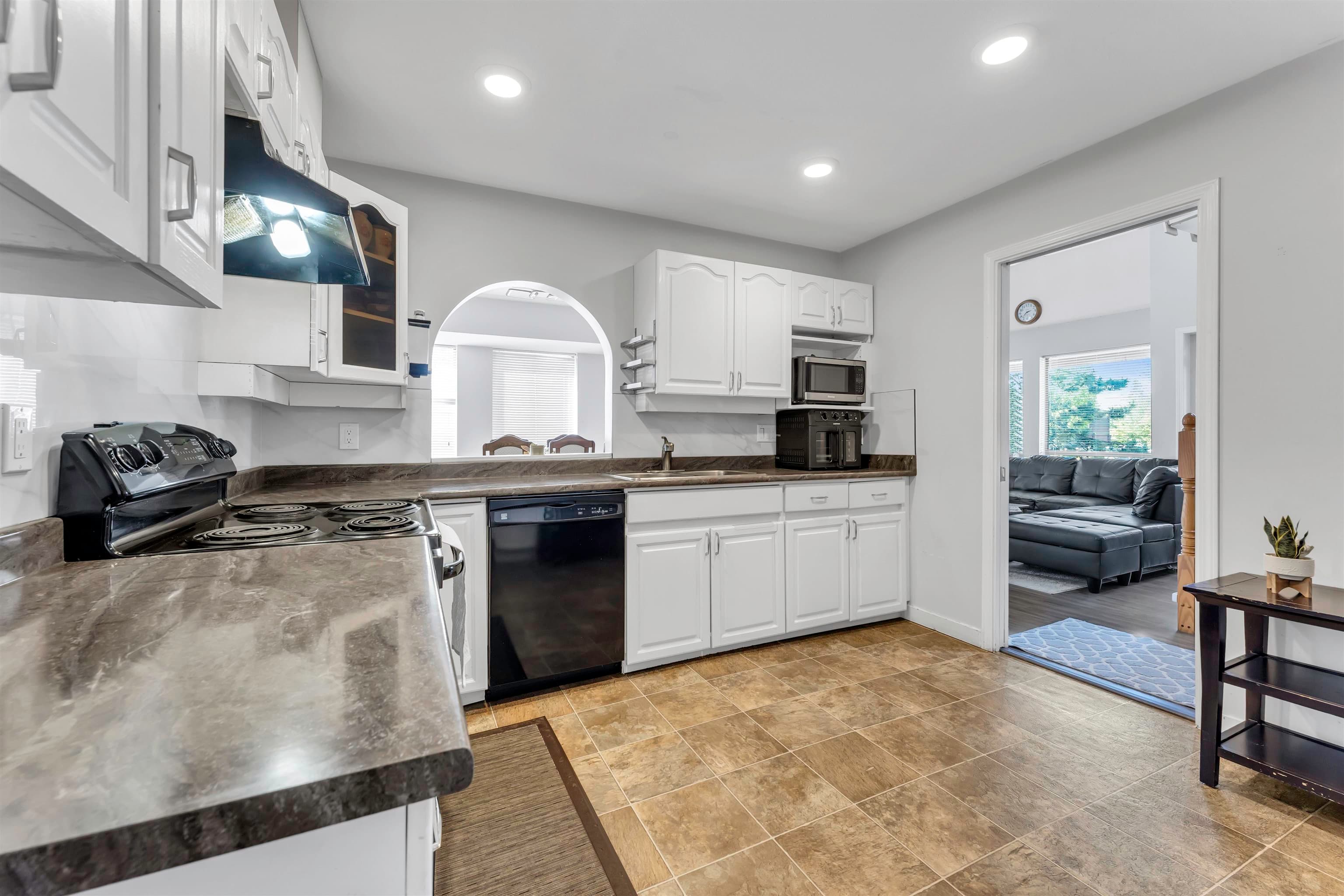 21 - 12172 72 Avenue, Surrey, V3W 2L9 — photo 3