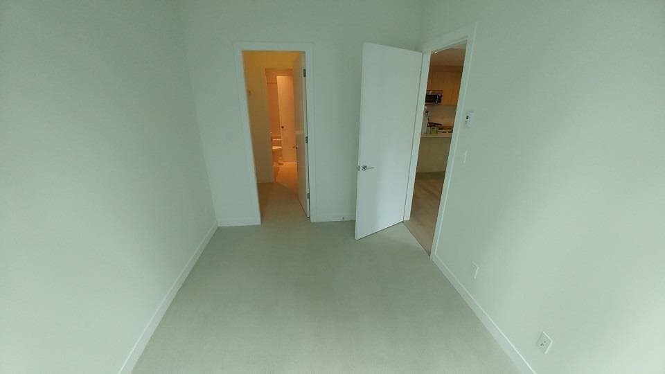 102 - 9060 University Crescent, Burnaby, V5A 0E1 — photo 3