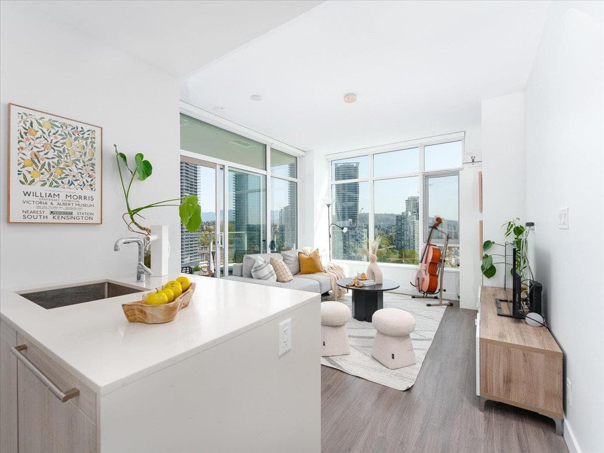 2404 - 2351 Beta Avenue, Burnaby, V5C 0M2 — photo 4