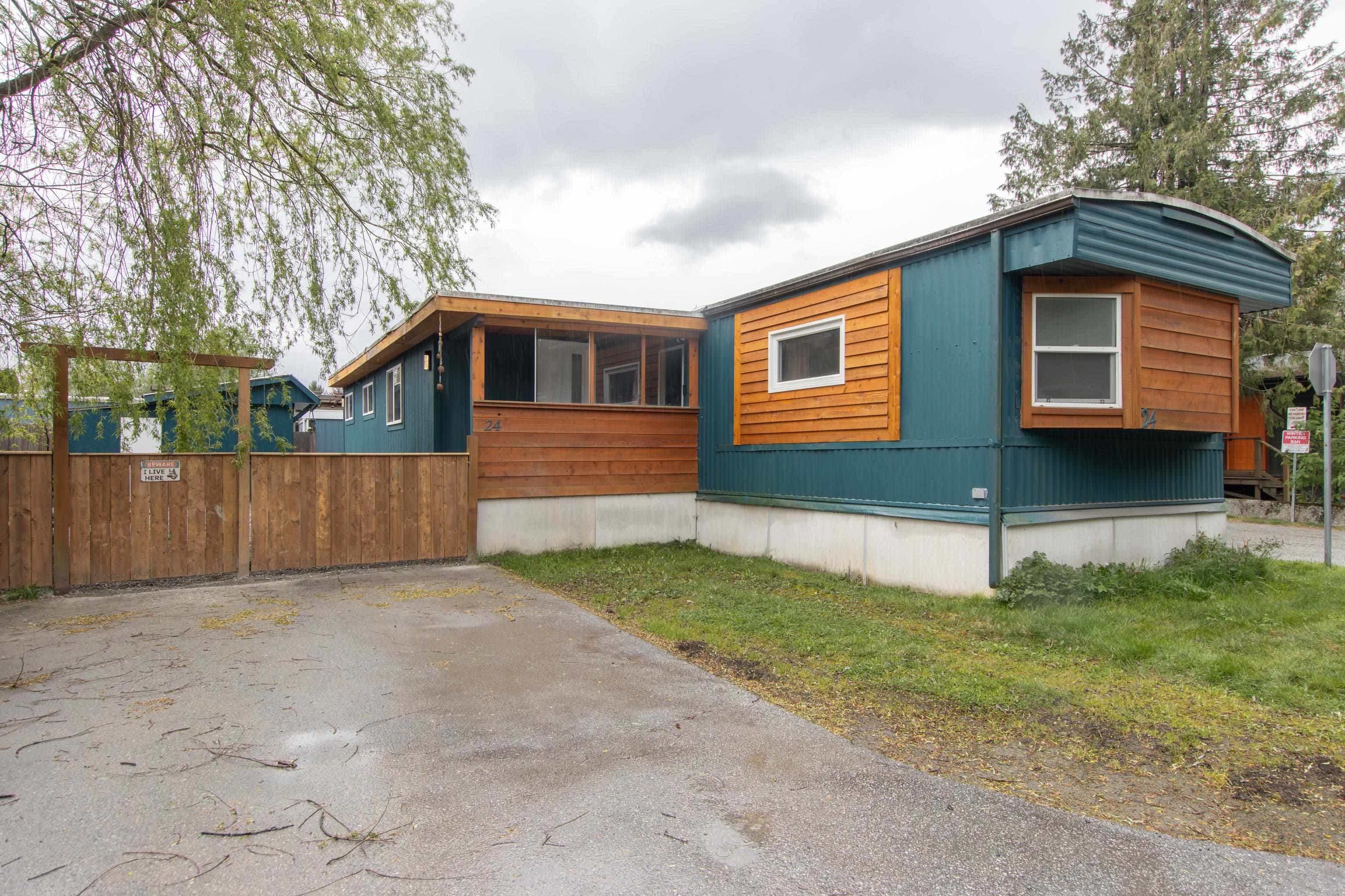24 - 40157 Government Road, Squamish