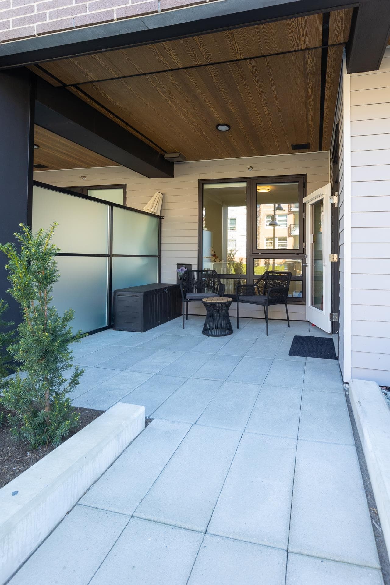 105 - 615 Cottonwood Avenue, Coquitlam, V3J 2S5 — photo 2