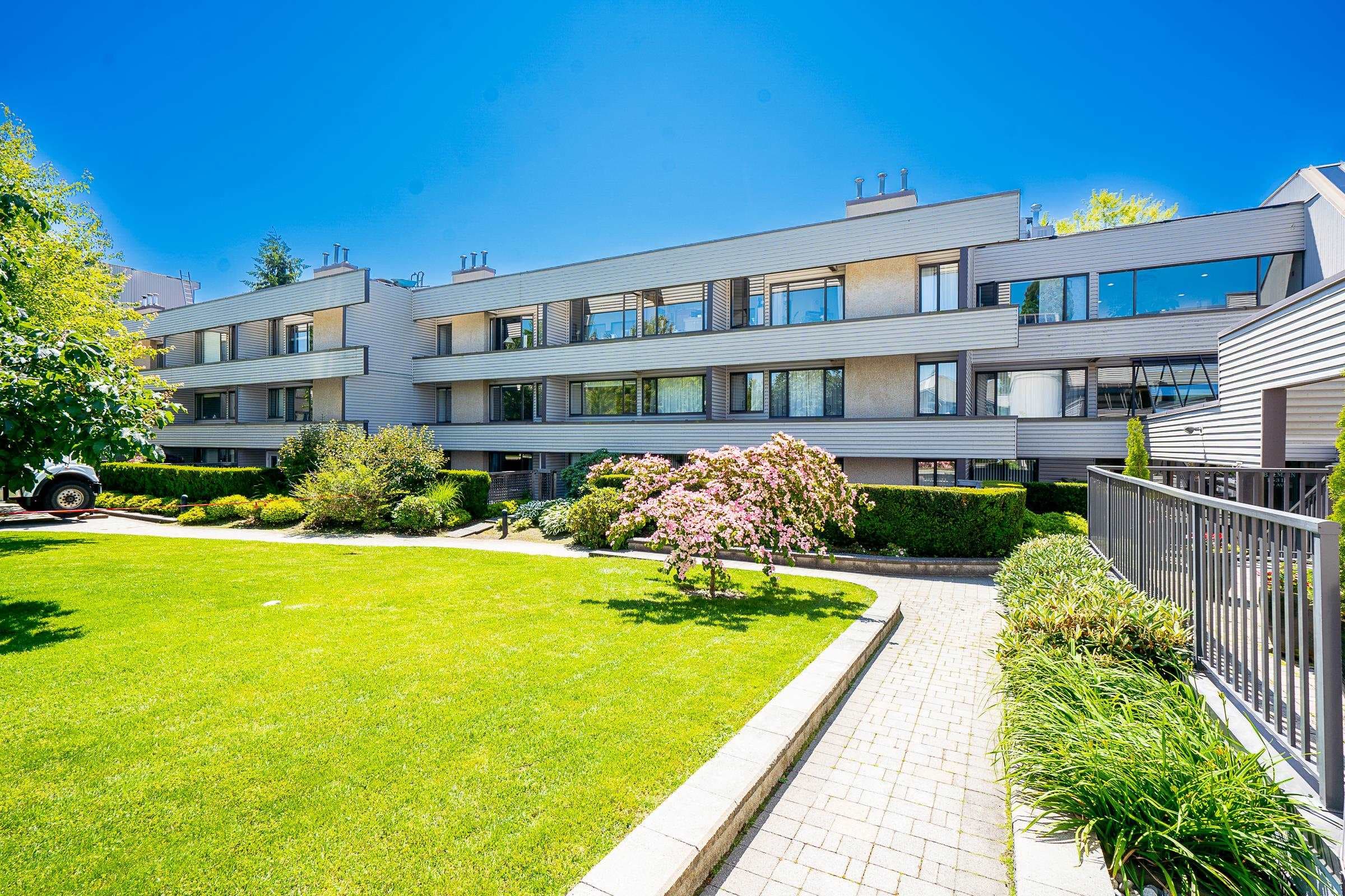 305 - 15313 19 Avenue, Surrey, V4A 1X6 — photo 2