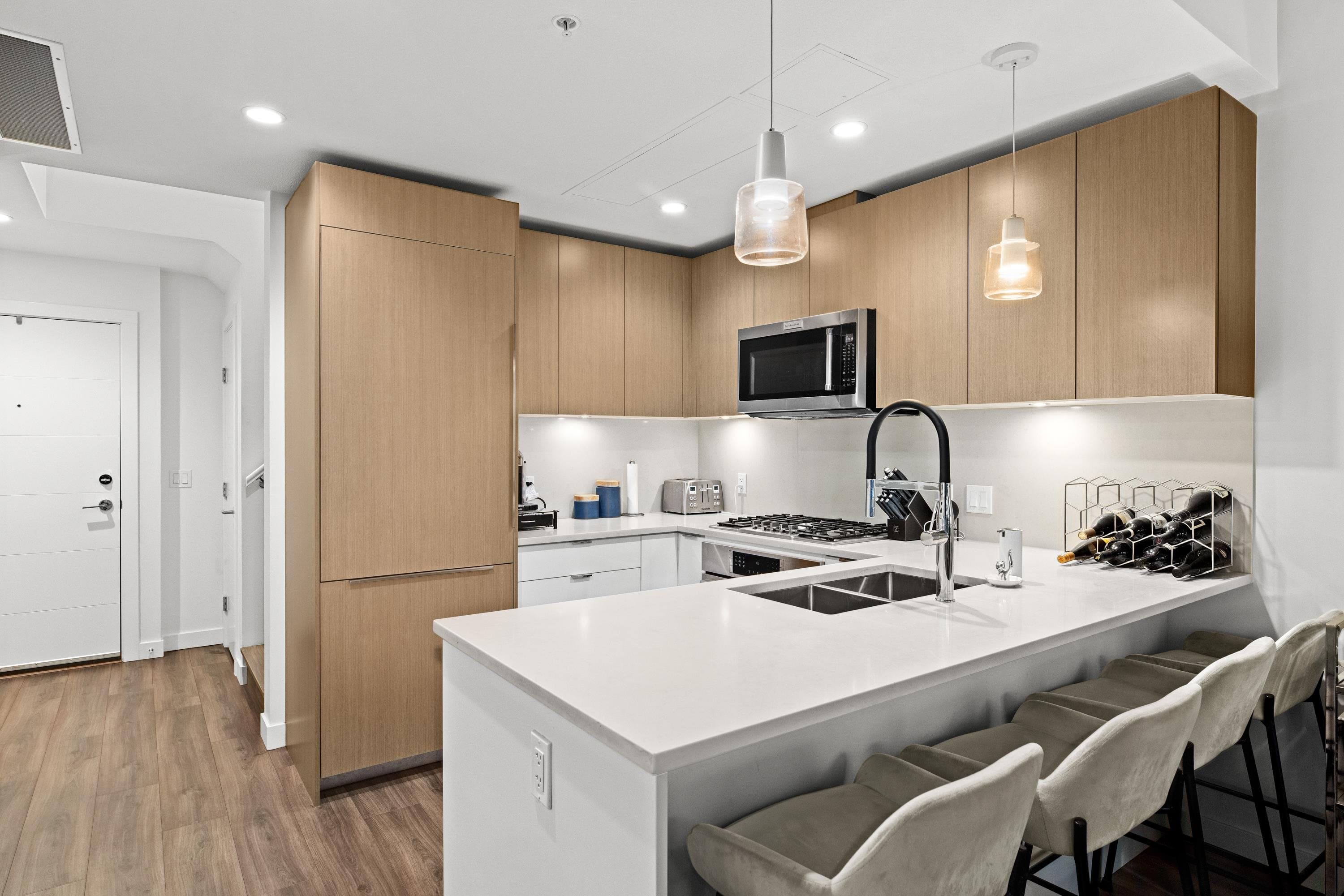 620 - 108 E 8th Street, North Vancouver, V7L 0H1 — photo 5