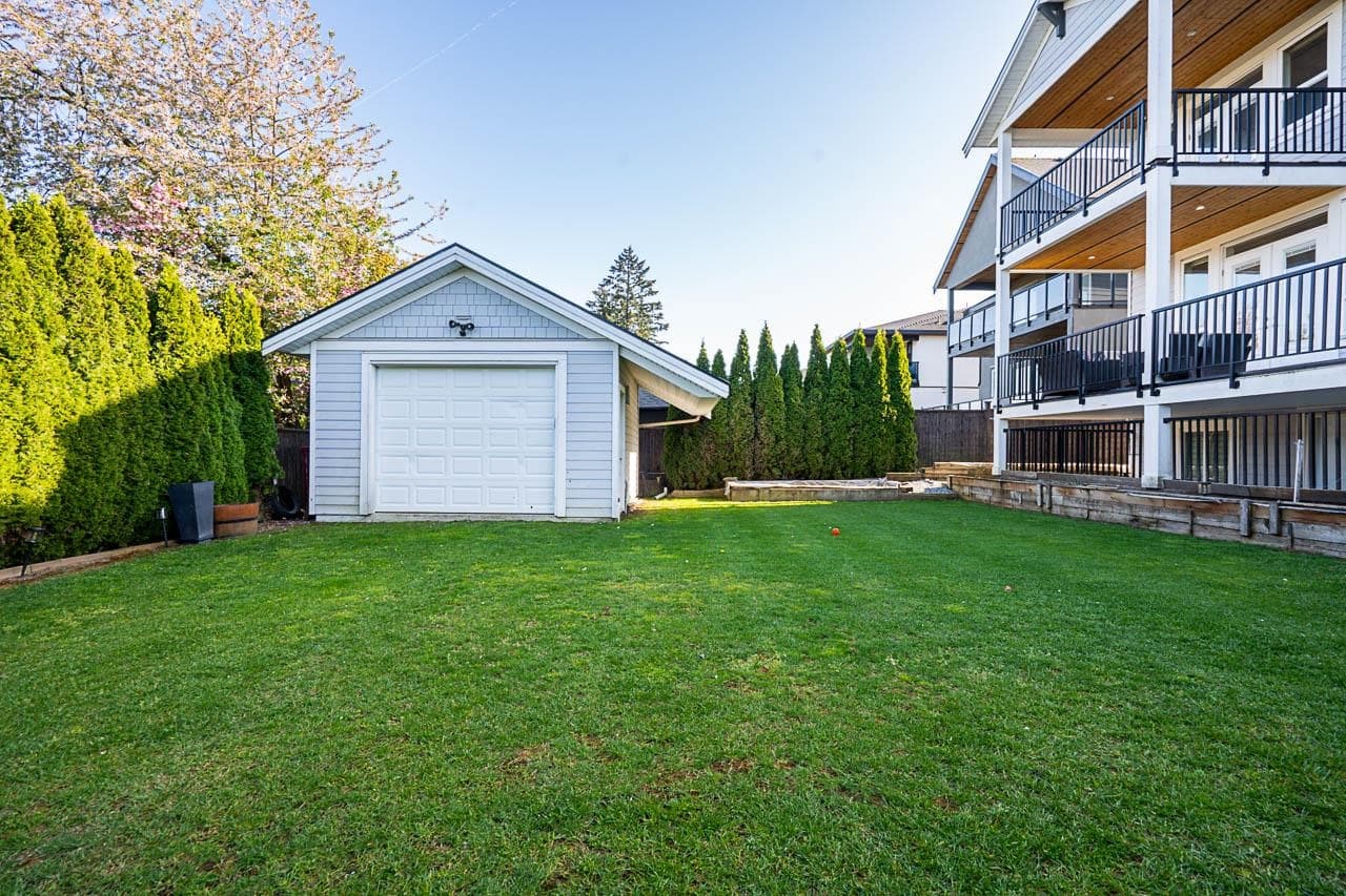 18712 55 Avenue, Surrey, V3S 4N7 — photo 4