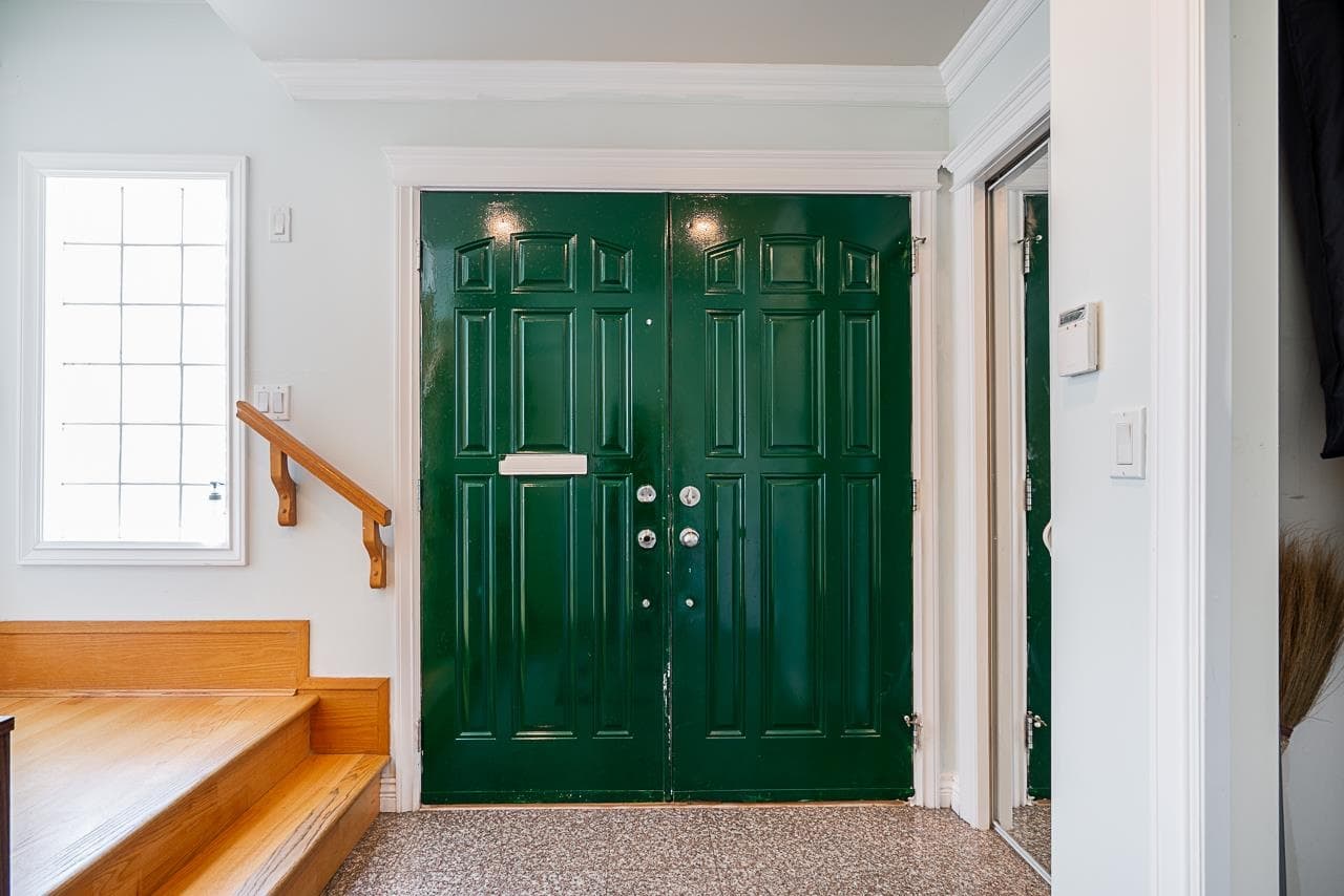 4694 Mchardy Street, Vancouver, V5R 4C3 — photo 4