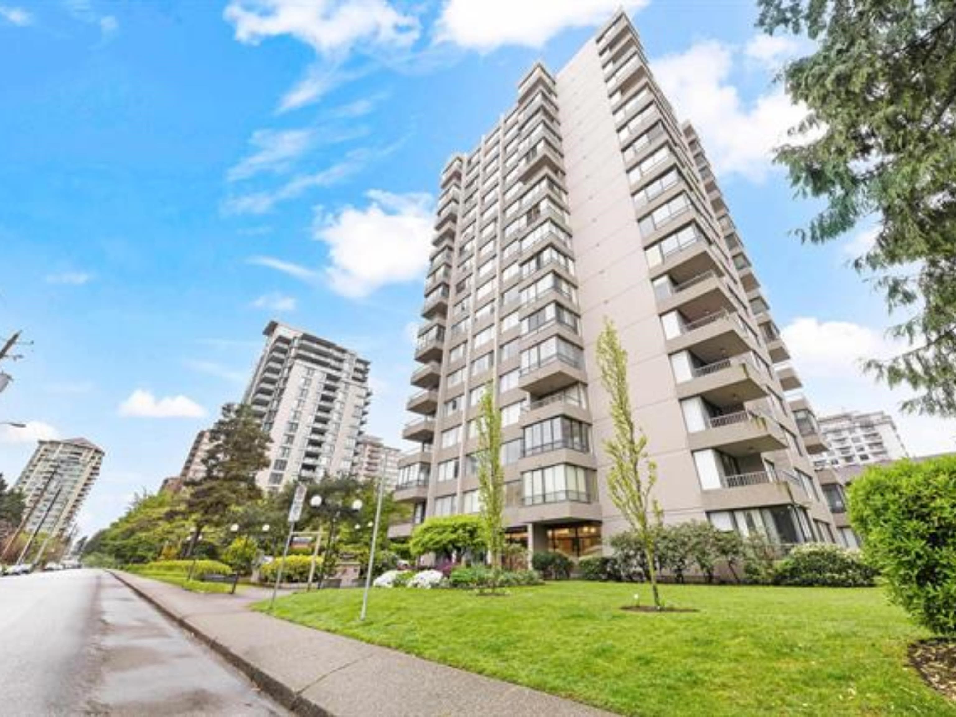 901 - 740 Hamilton Street, New Westminster, V3M 5T7 — photo 1