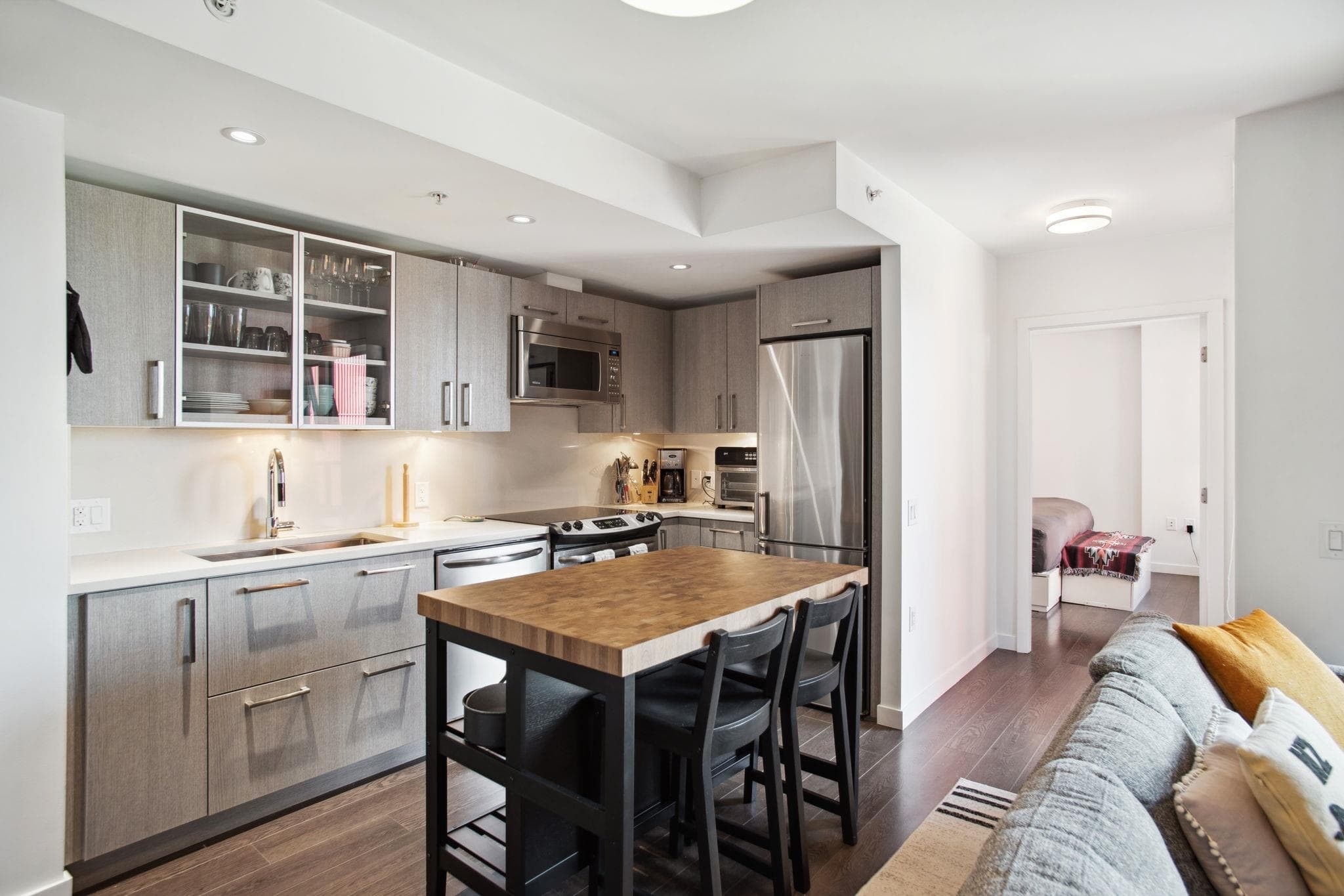 501 - 983 E Hastings Street, Vancouver, V6A 0G9 — photo 3