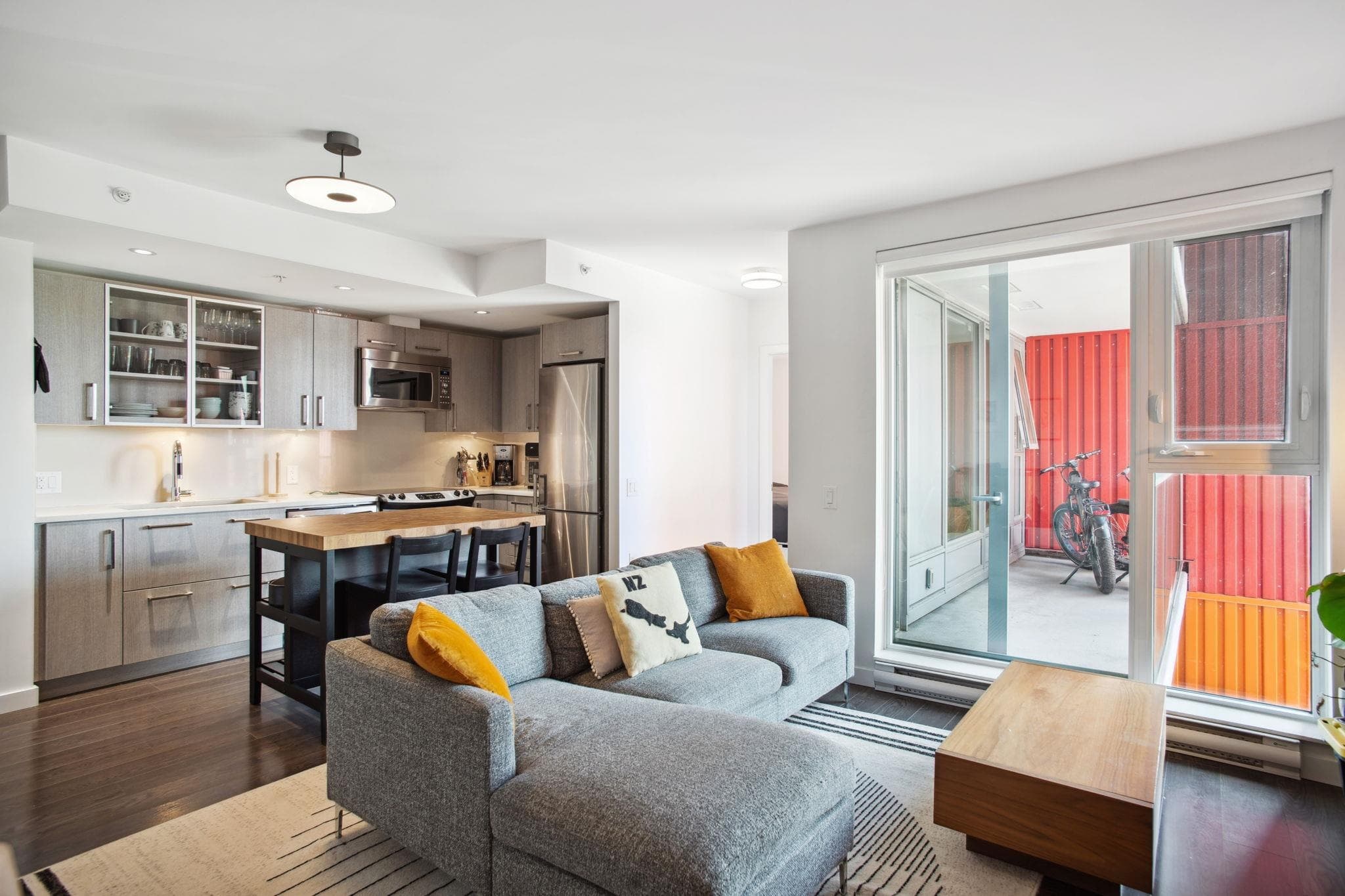 501 - 983 E Hastings Street, Vancouver, V6A 0G9 — photo 4