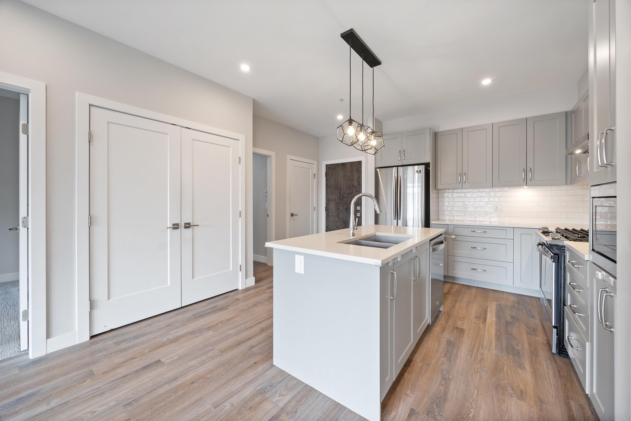 412 - 15436 31 Avenue, Surrey, V3Z 1H3 — photo 5