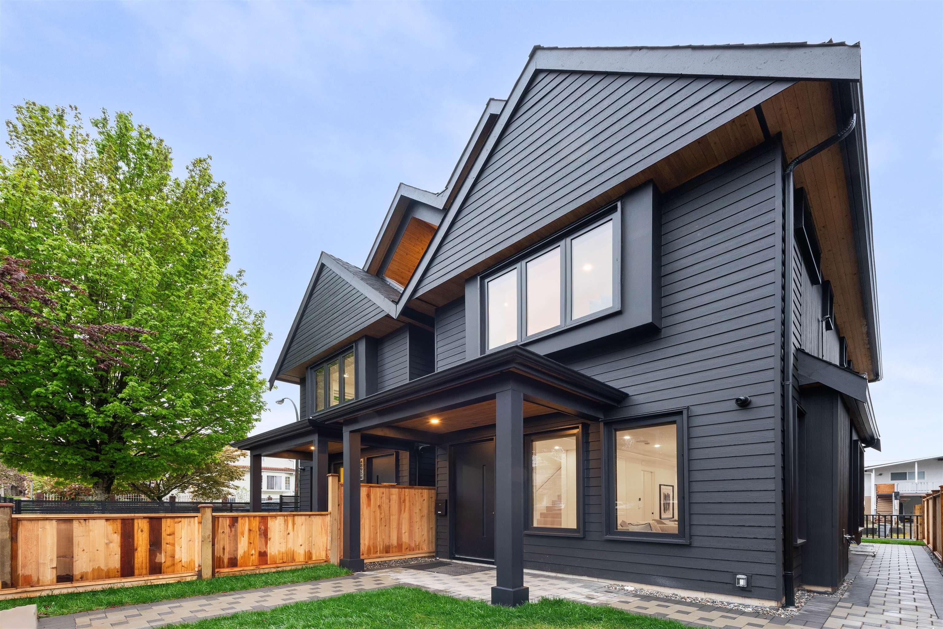 1 - 4895 Moss Street, Vancouver, V5R 3T3 — photo 2