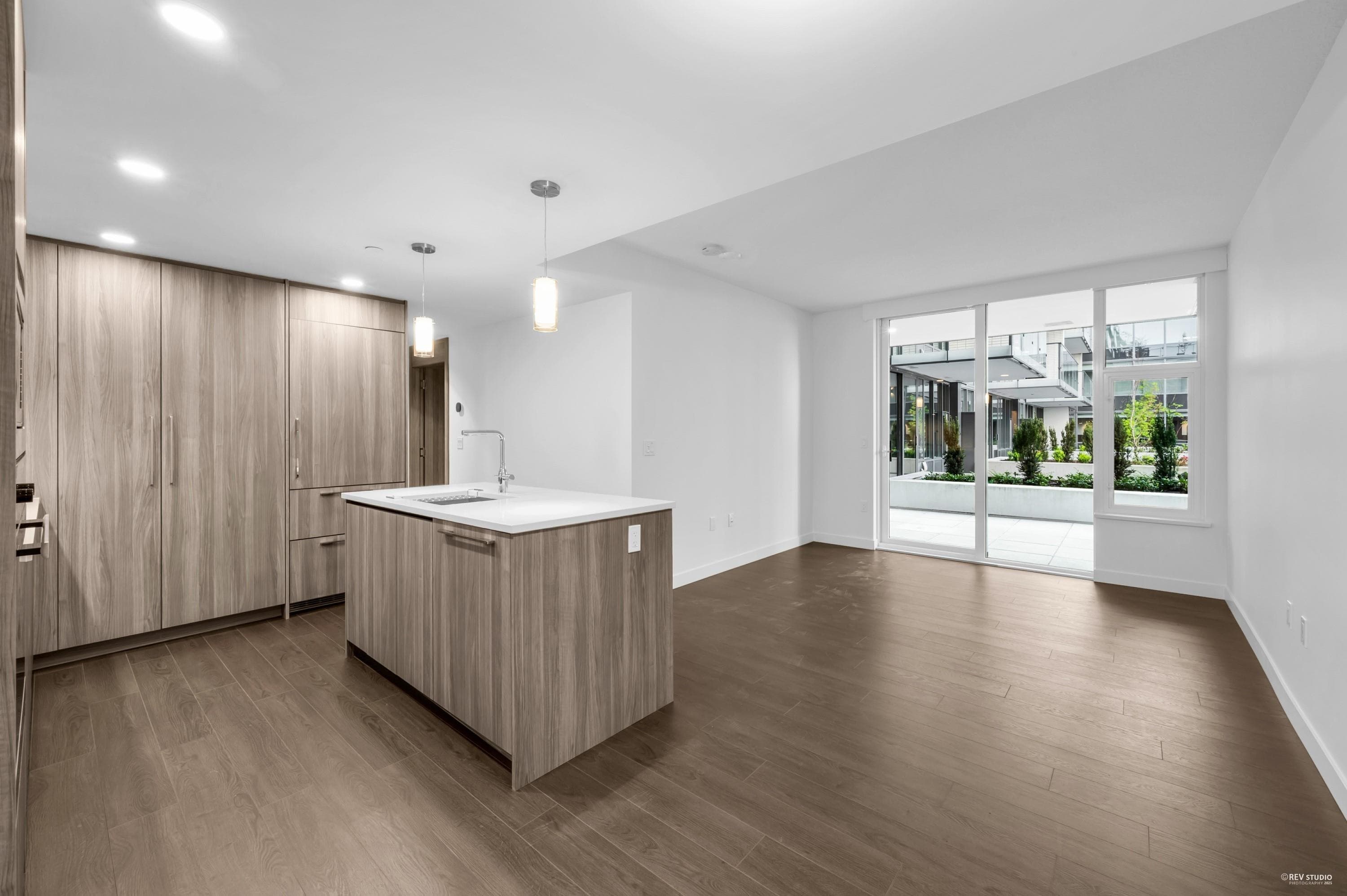 416 - 8611 Hazelbridge Way, Richmond, V6X 0W8 — photo 4