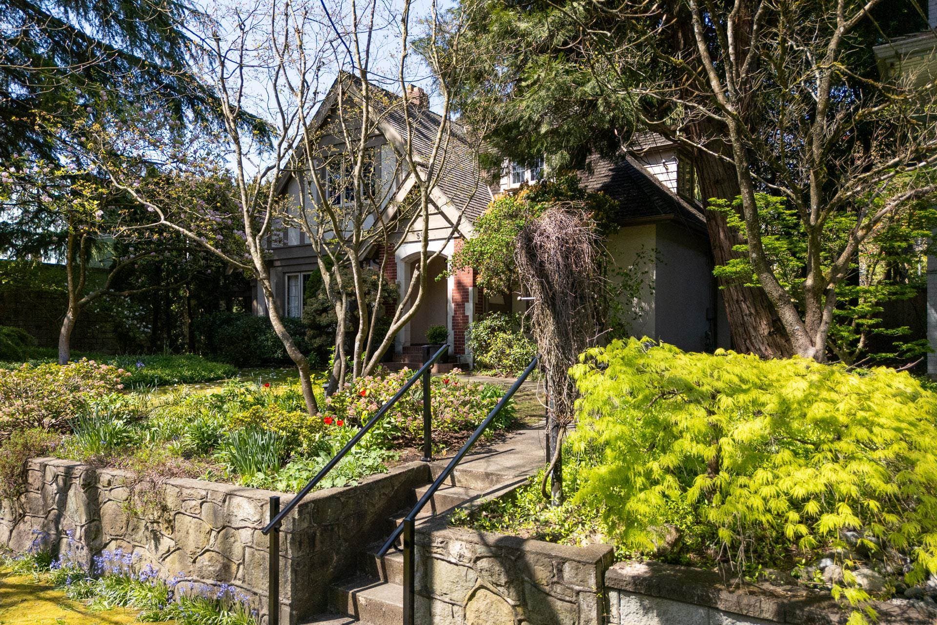 505 Queens Avenue, New Westminster, V3L 1K2 — photo 1