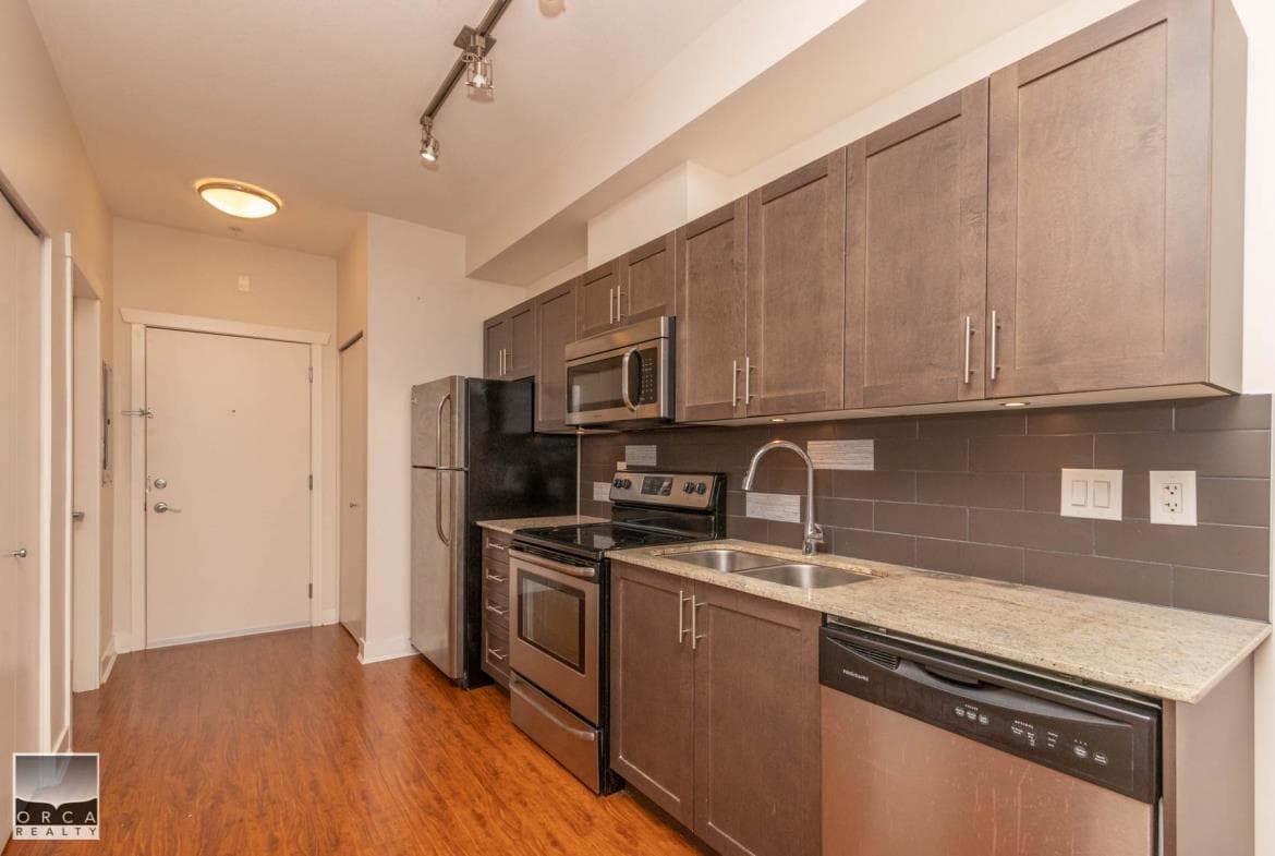 L103 - 13468 King George Boulevard, Surrey, V3T 0H5 — photo 2