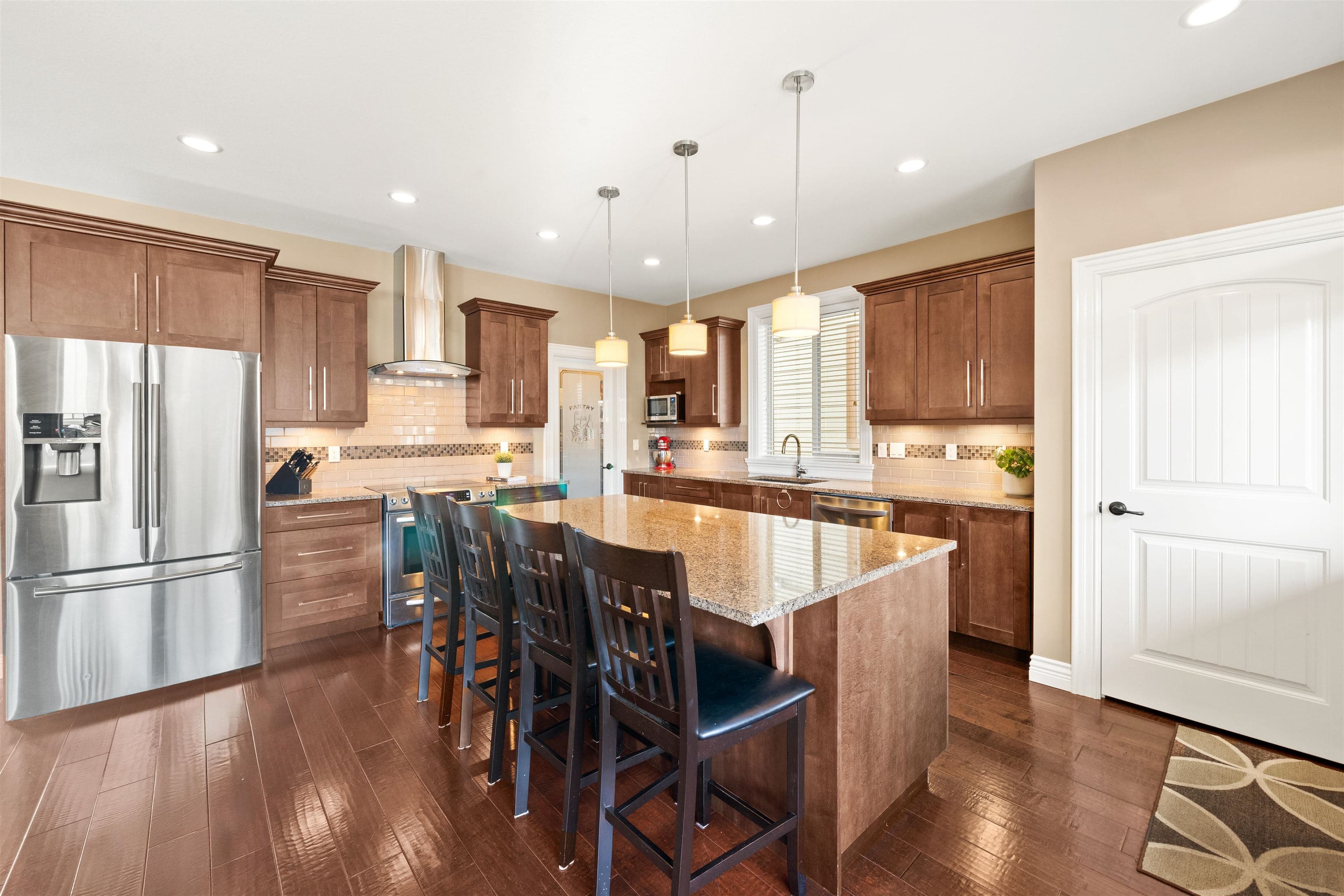 1215 Burkemont Place, Coquitlam, V3B 0C8 — photo 3