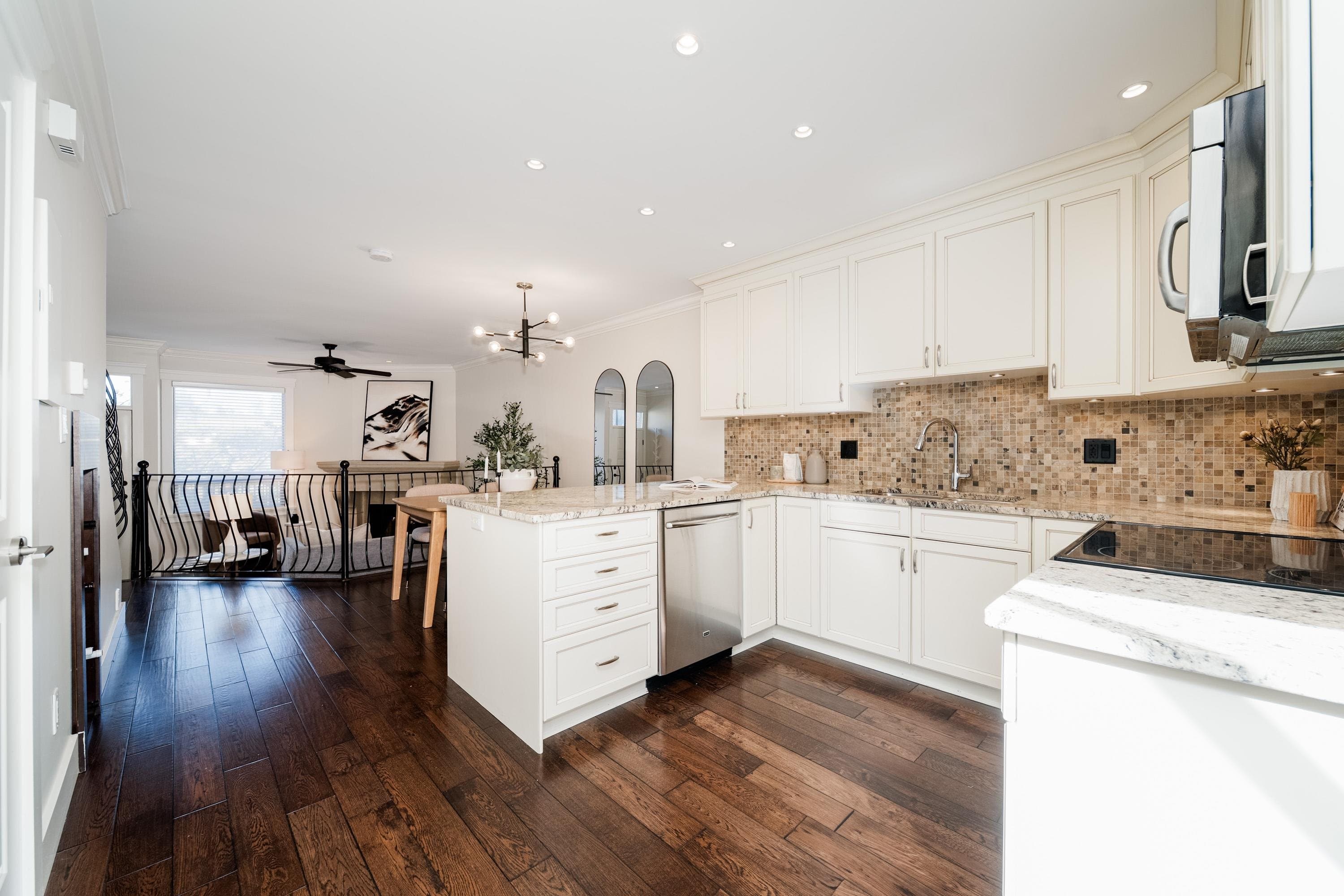 9 - 1266 W 6th Avenue, Vancouver