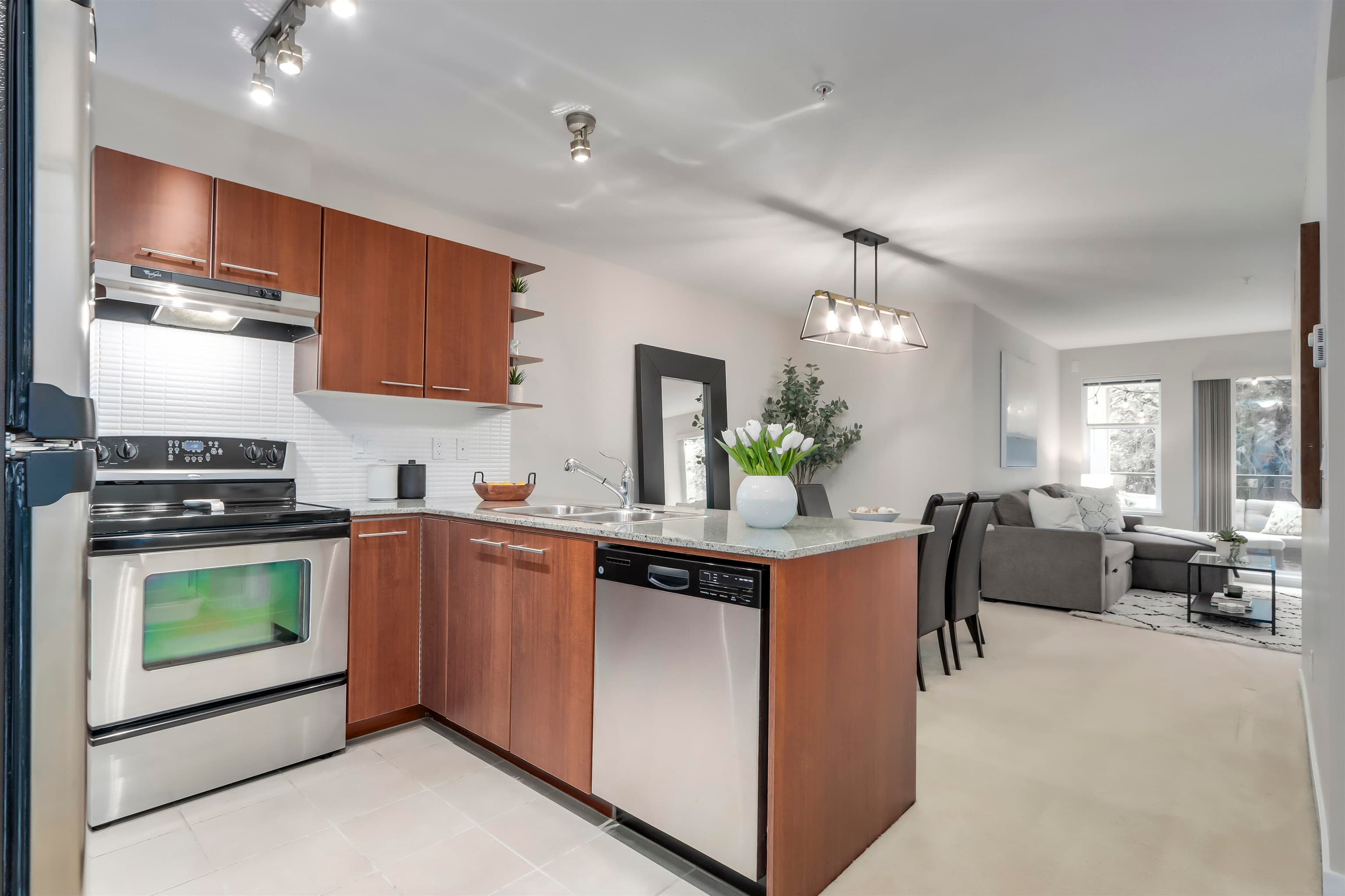 317 - 4799 Brentwood Drive, Burnaby, V5C 0C4 — photo 3