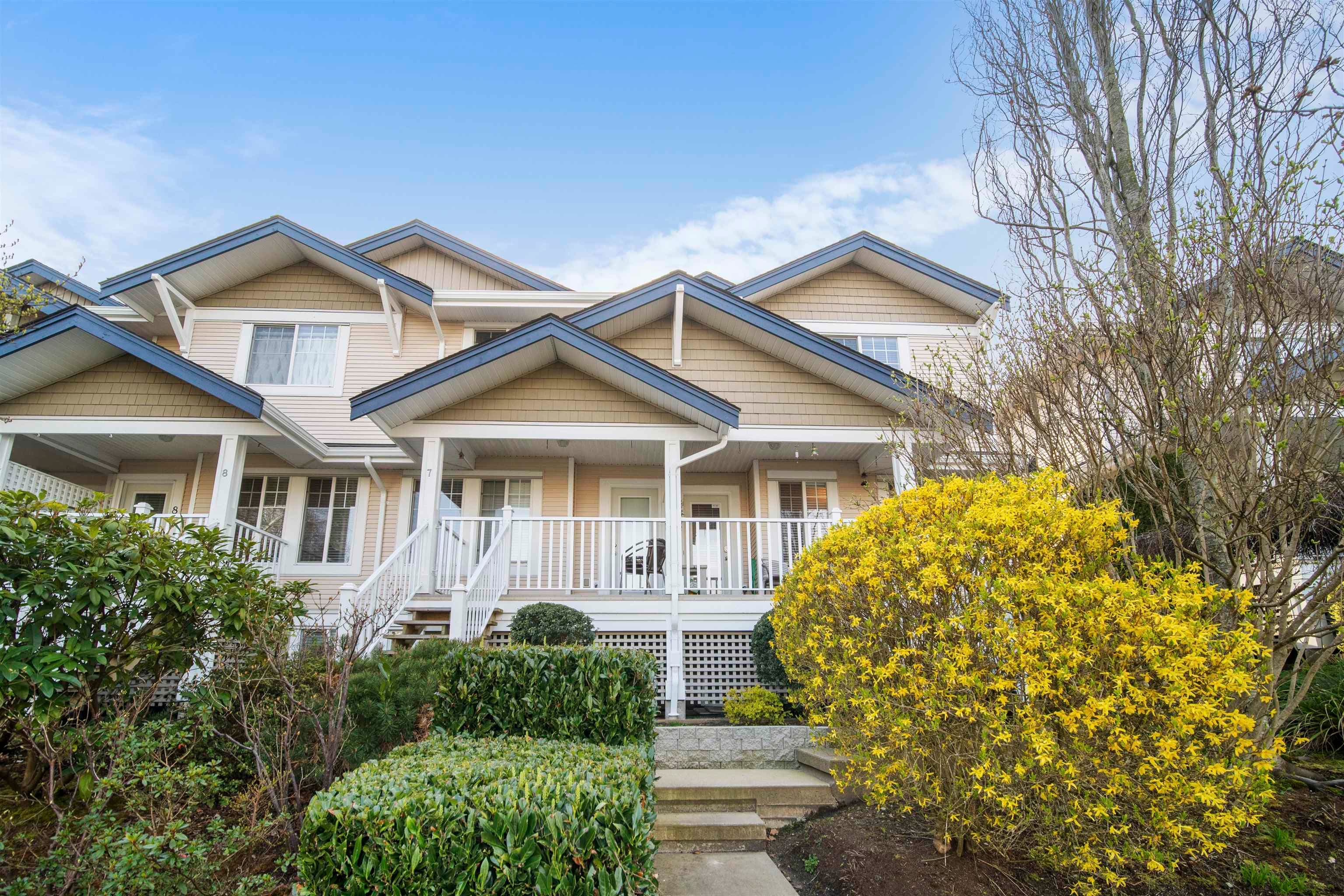 6 - 6533 121 Street, Surrey, V3W 1M5 — photo 1