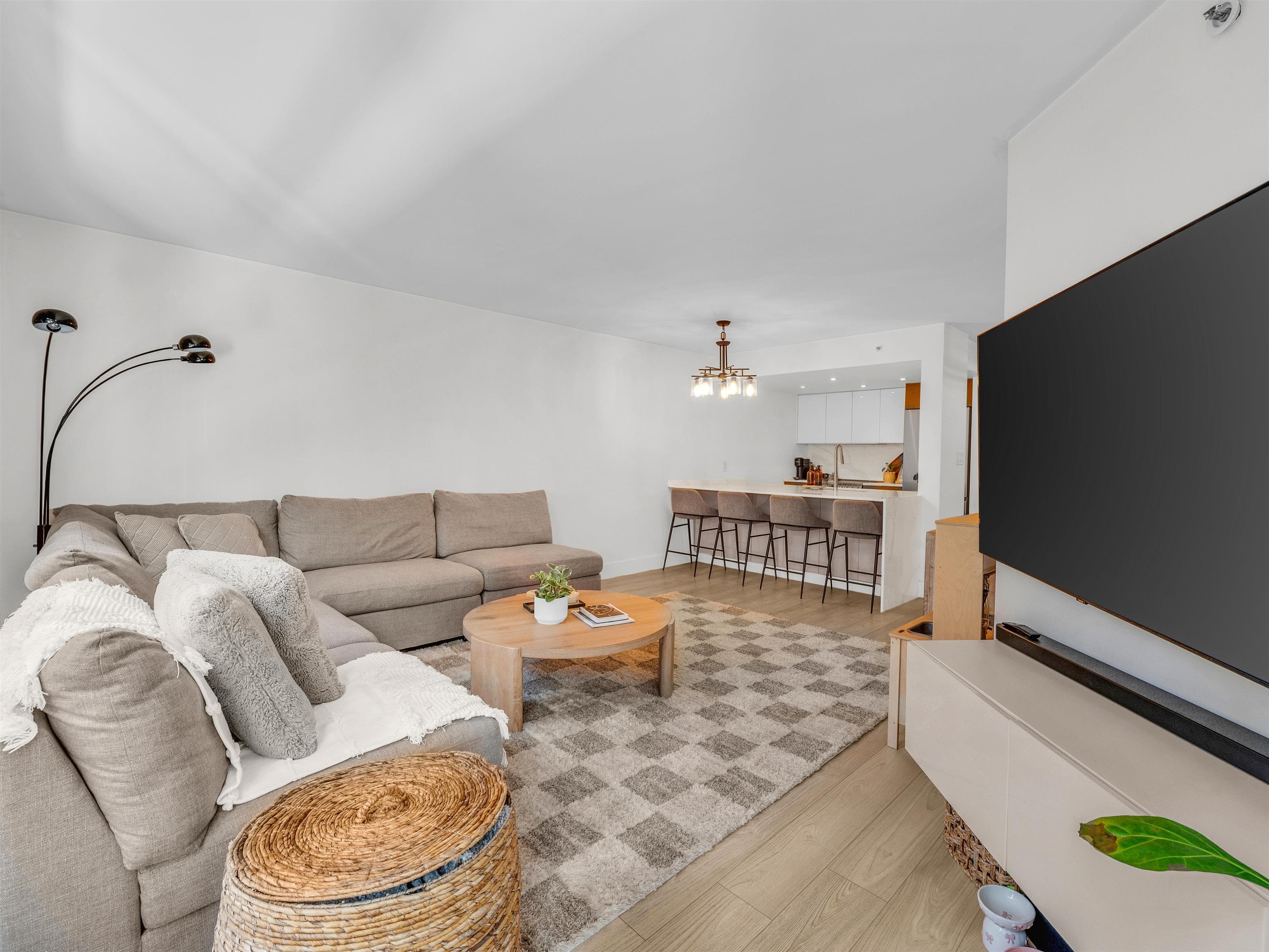 404 - 1060 Alberni Street, Vancouver, V6E 4K2 — photo 3