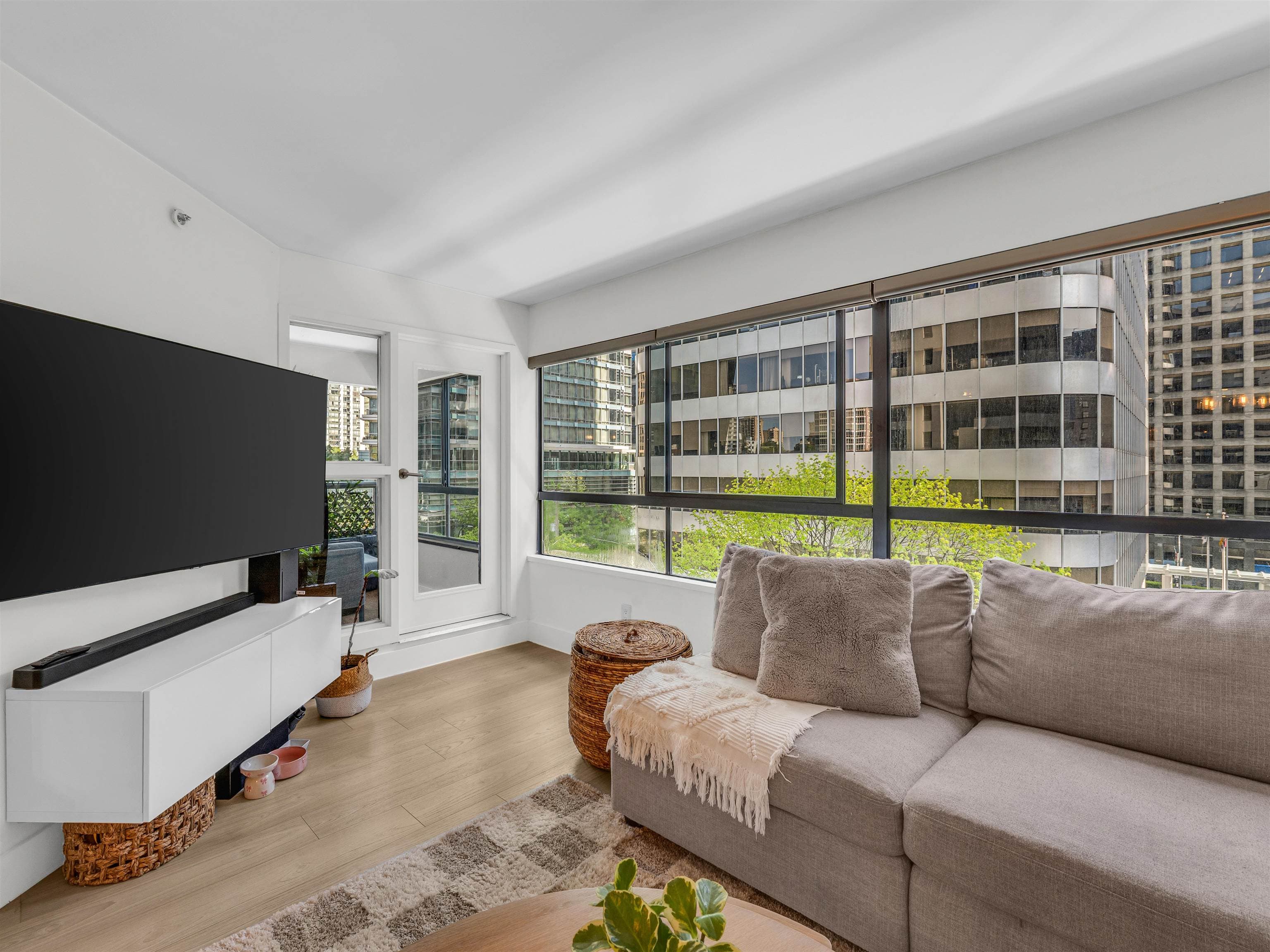 404 - 1060 Alberni Street, Vancouver, V6E 4K2 — photo 4