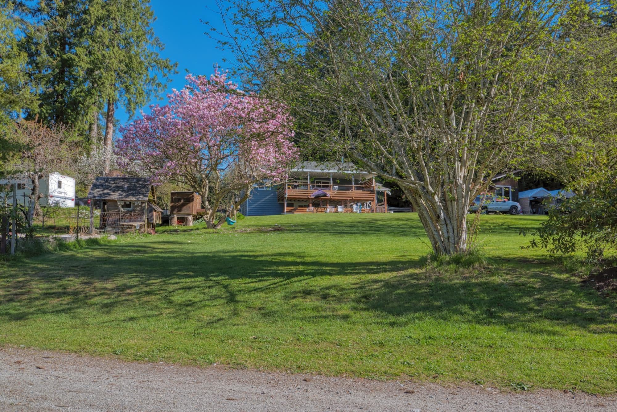 1106 A & B Gladwin Trail Road, Roberts Creek, V0N 2W4 — photo 3