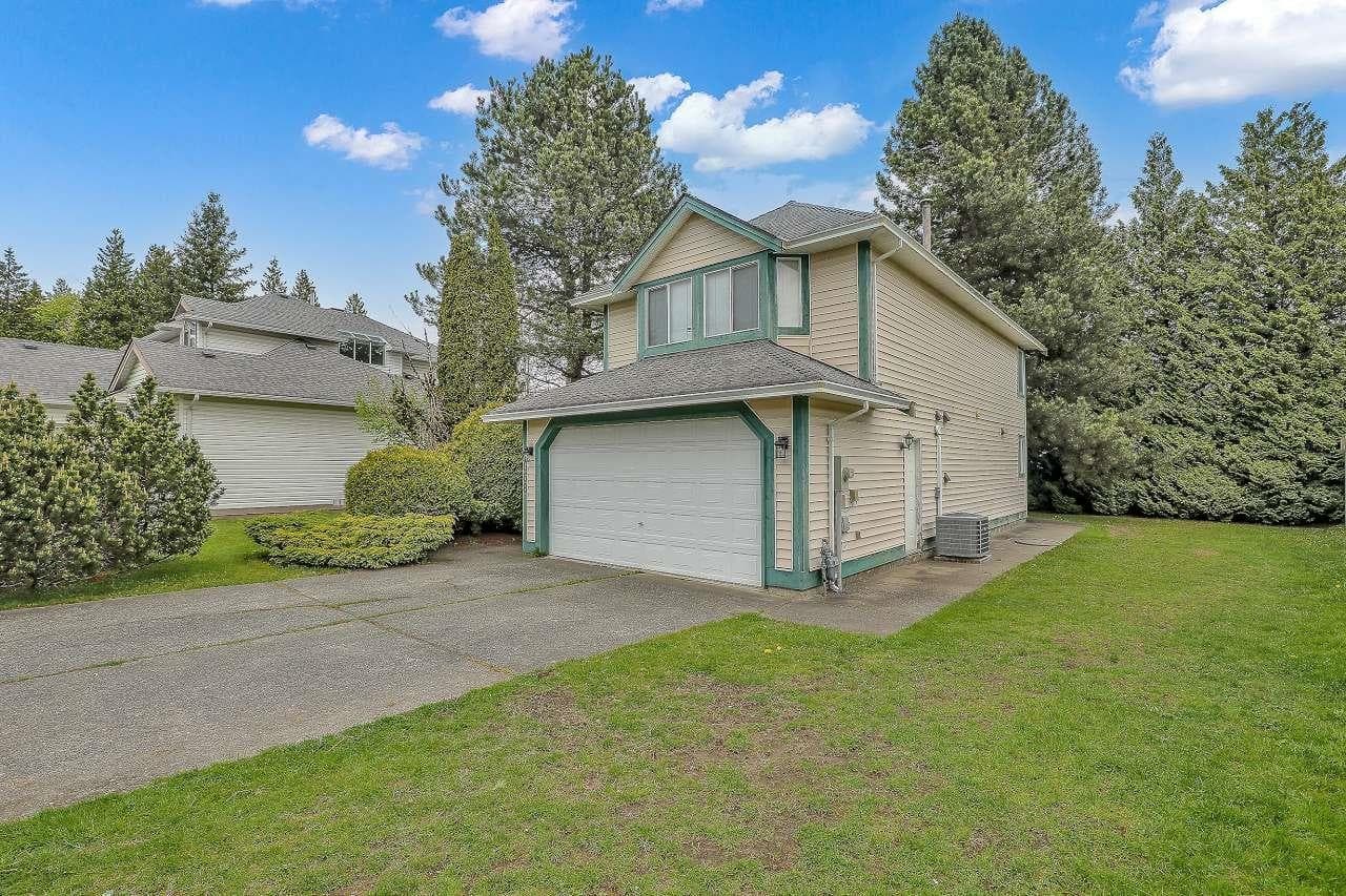 10668 155a Street, Surrey, V3R 9X5 — photo 3