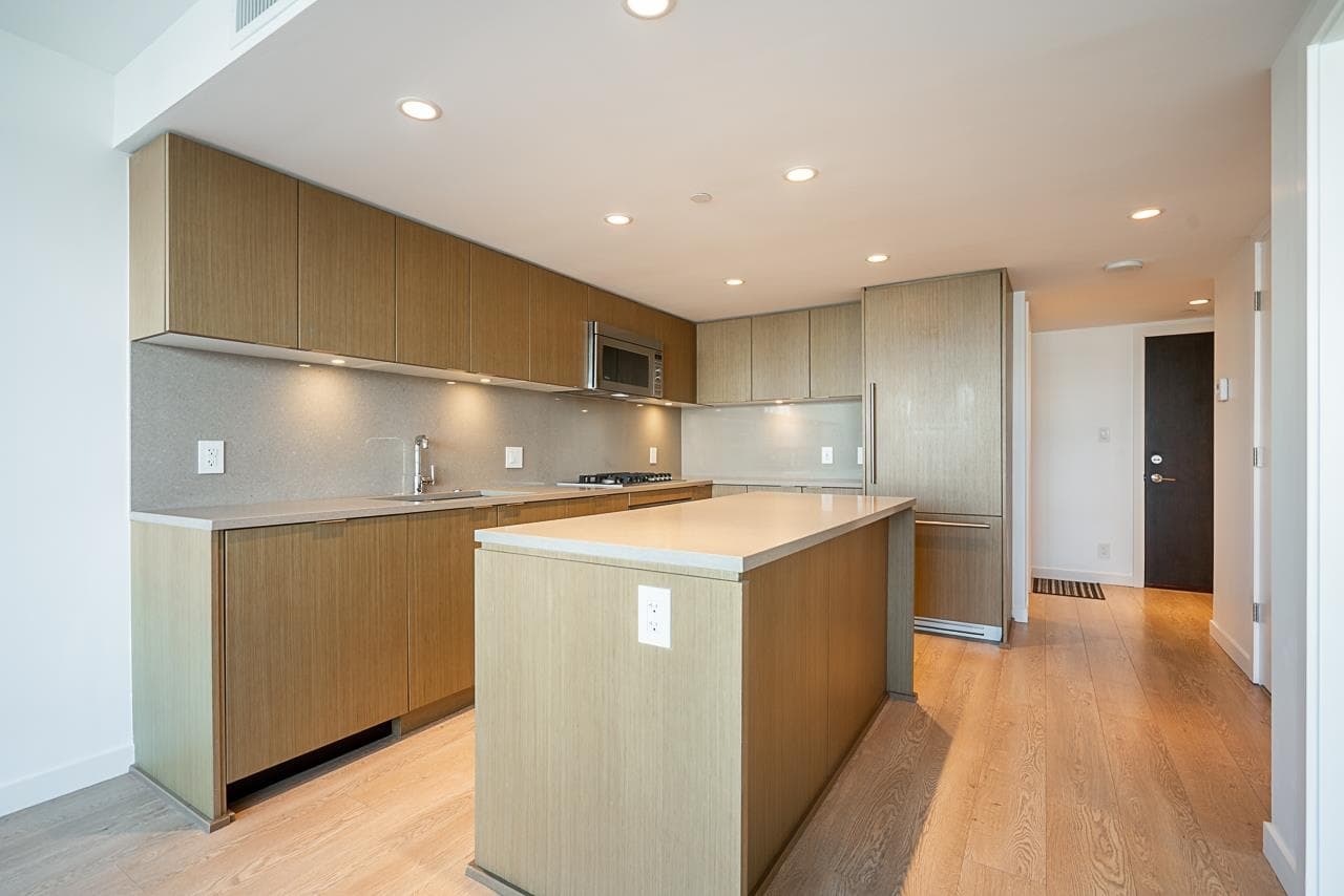 306 - 125 E 14th Street, Vancouver, V7L 0E6 — photo 4