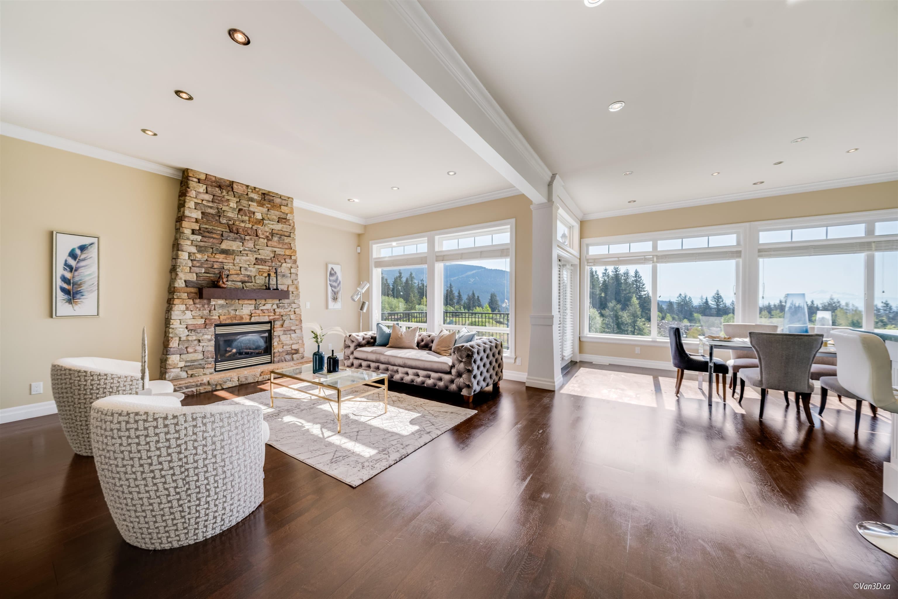 3235 Chartwell Lane, Coquitlam, V3E 3N1 — photo 4