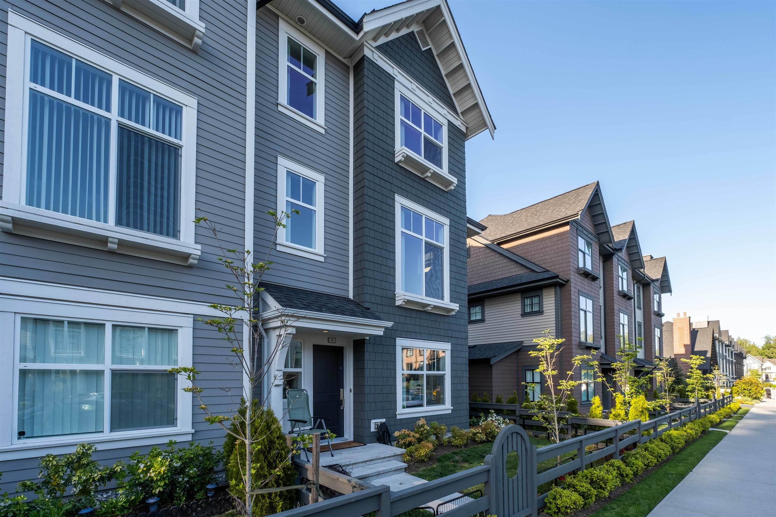 4 - 14151 58a Avenue, Surrey, V3X 0L1 — photo 2