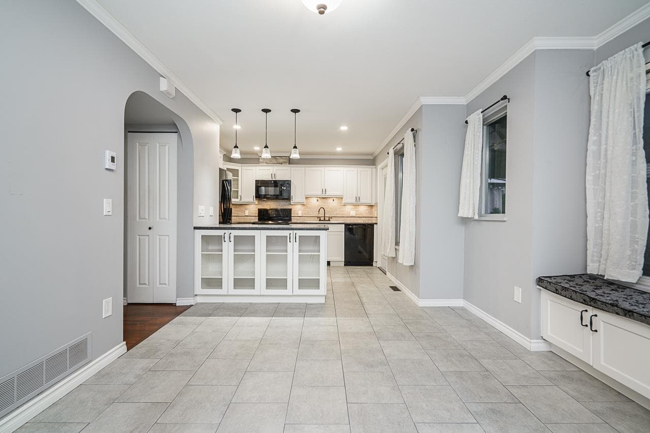 23 - 18883 65 Avenue, Surrey, V3S 8Y2 — photo 3