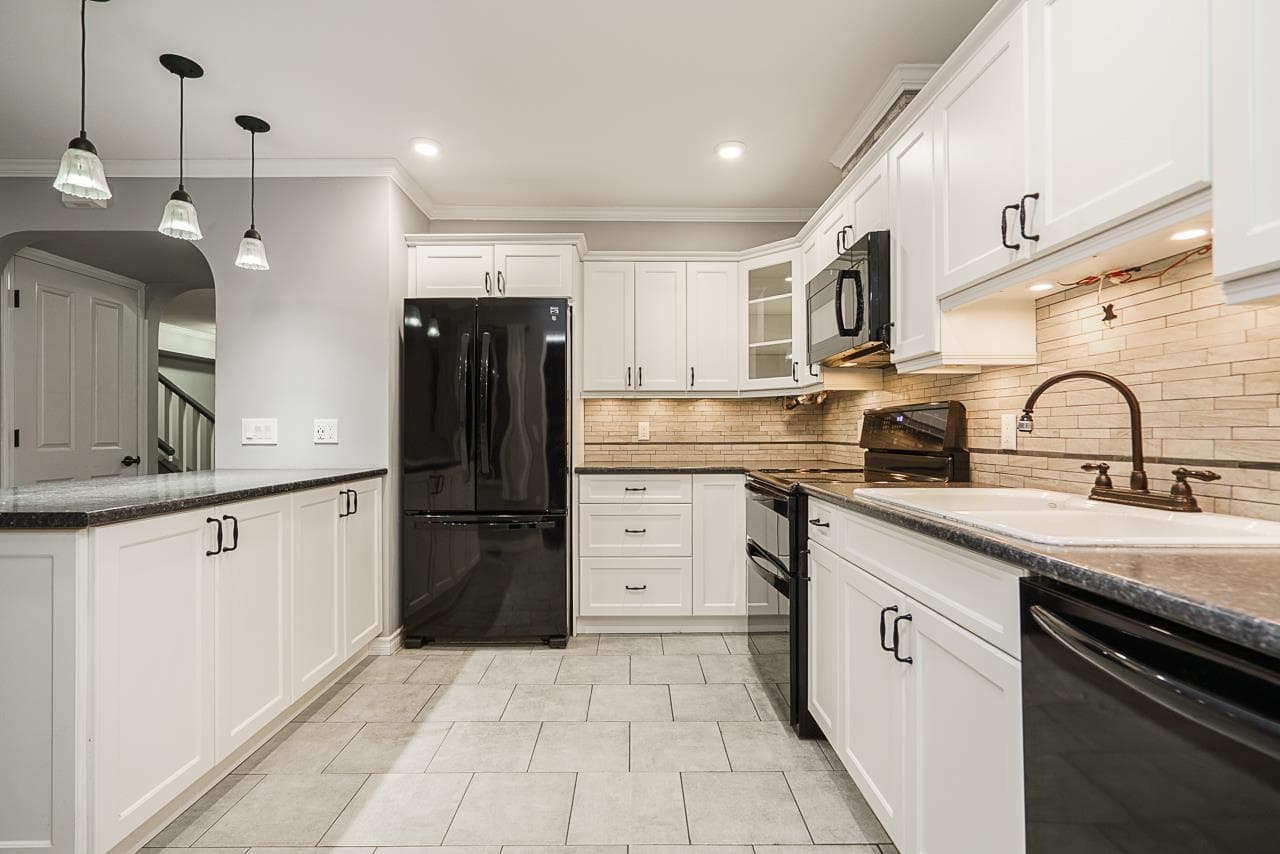 23 - 18883 65 Avenue, Surrey, V3S 8Y2 — photo 5