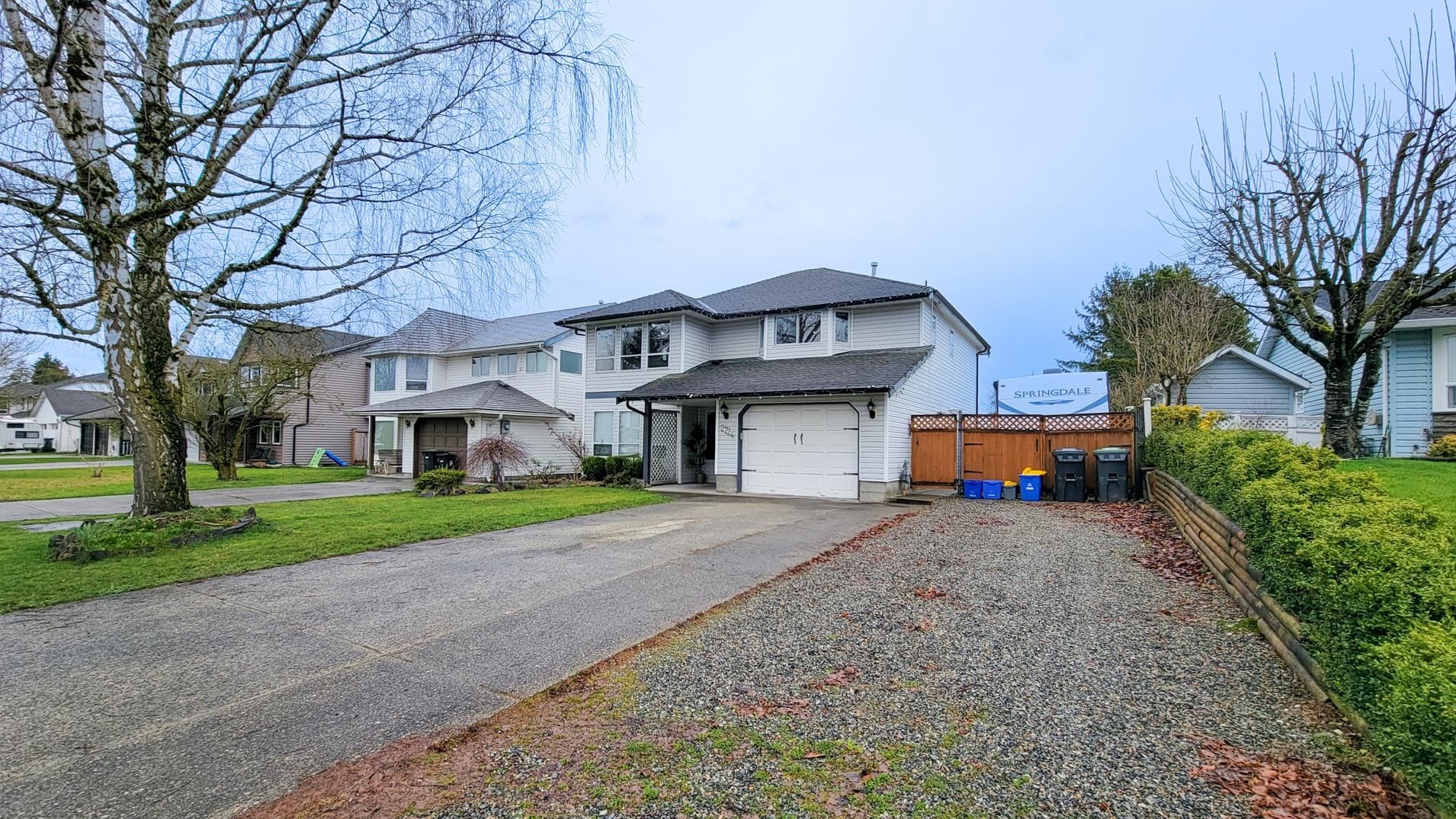 2724 272b Street, Langley, V4W 3K1 — photo 2