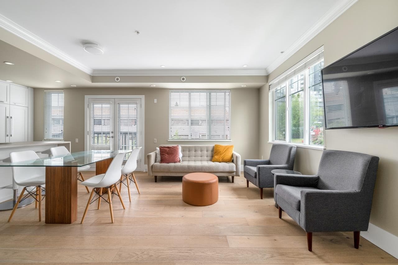 484 W 59th Avenue, Vancouver, V5X 1X5 — photo 2