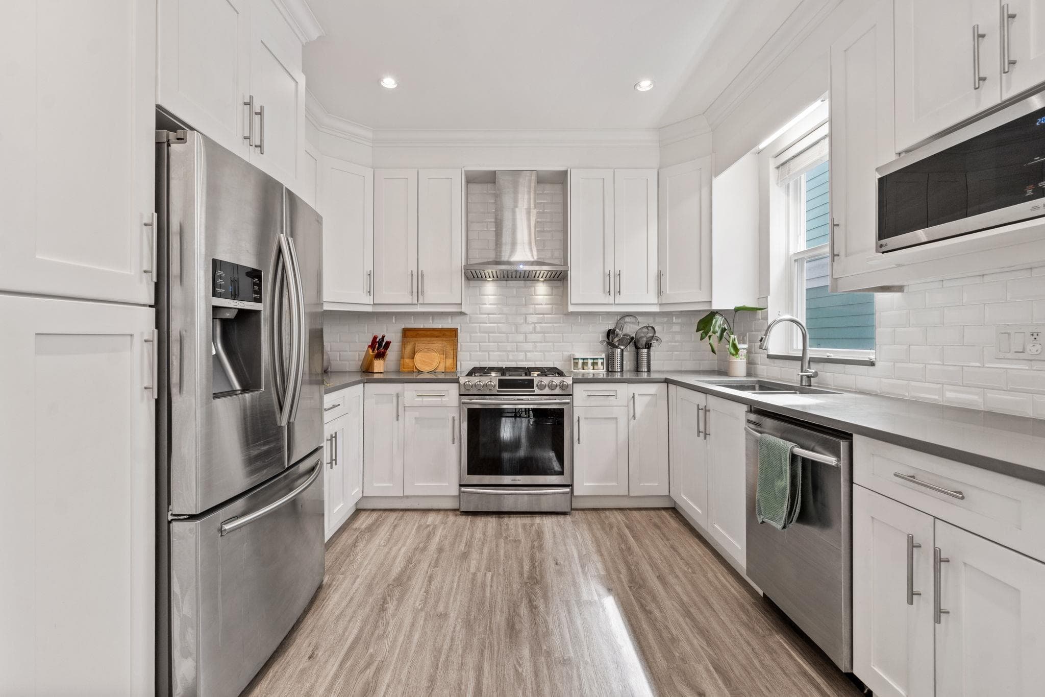 1 - 1014 Fourth Avenue, New Westminster, V3M 1T4 — photo 3