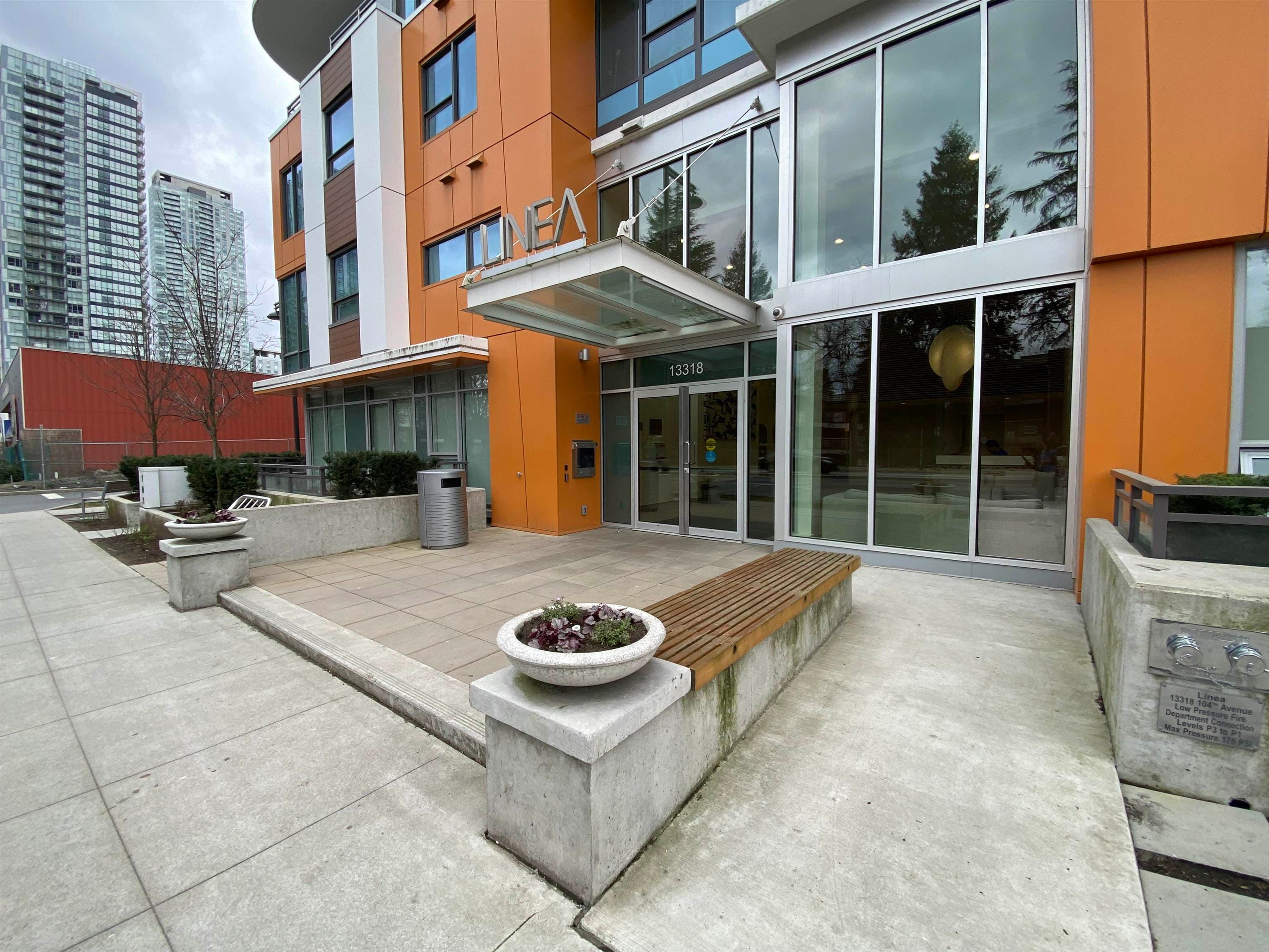 808 - 13318 104 Avenue, Surrey, V3T 0R2 — photo 2