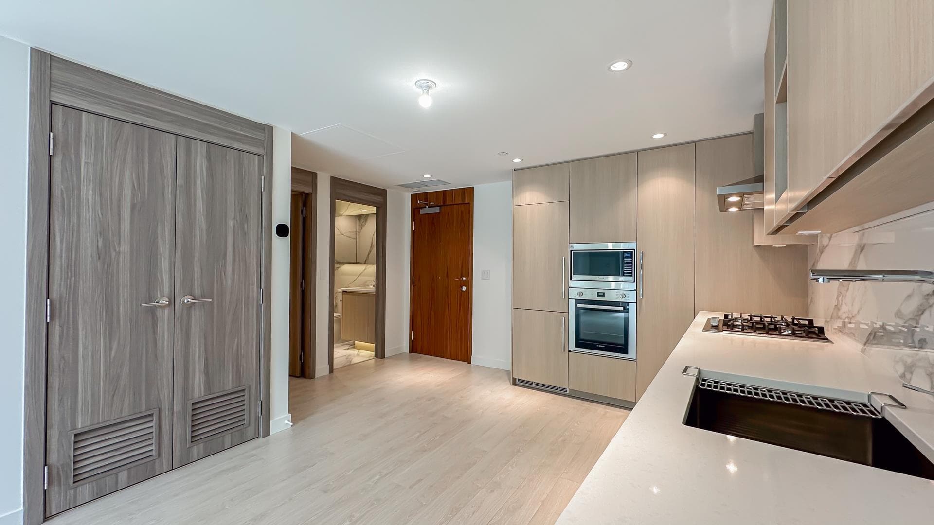 886 - 8671 Hazelbridge Way, Richmond, V6X 0W9 — photo 4