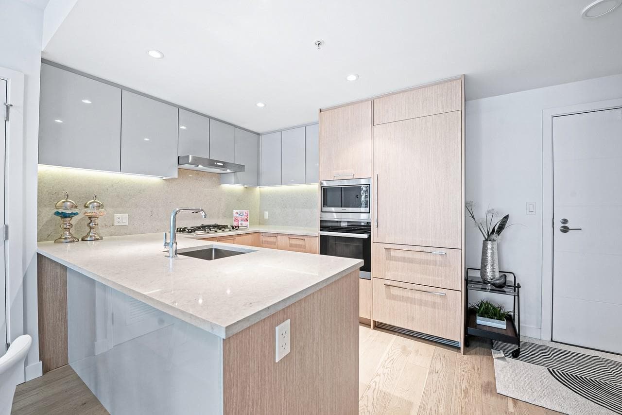 501 - 3200 Corvette Way, Richmond, V6X 0T8 — photo 4