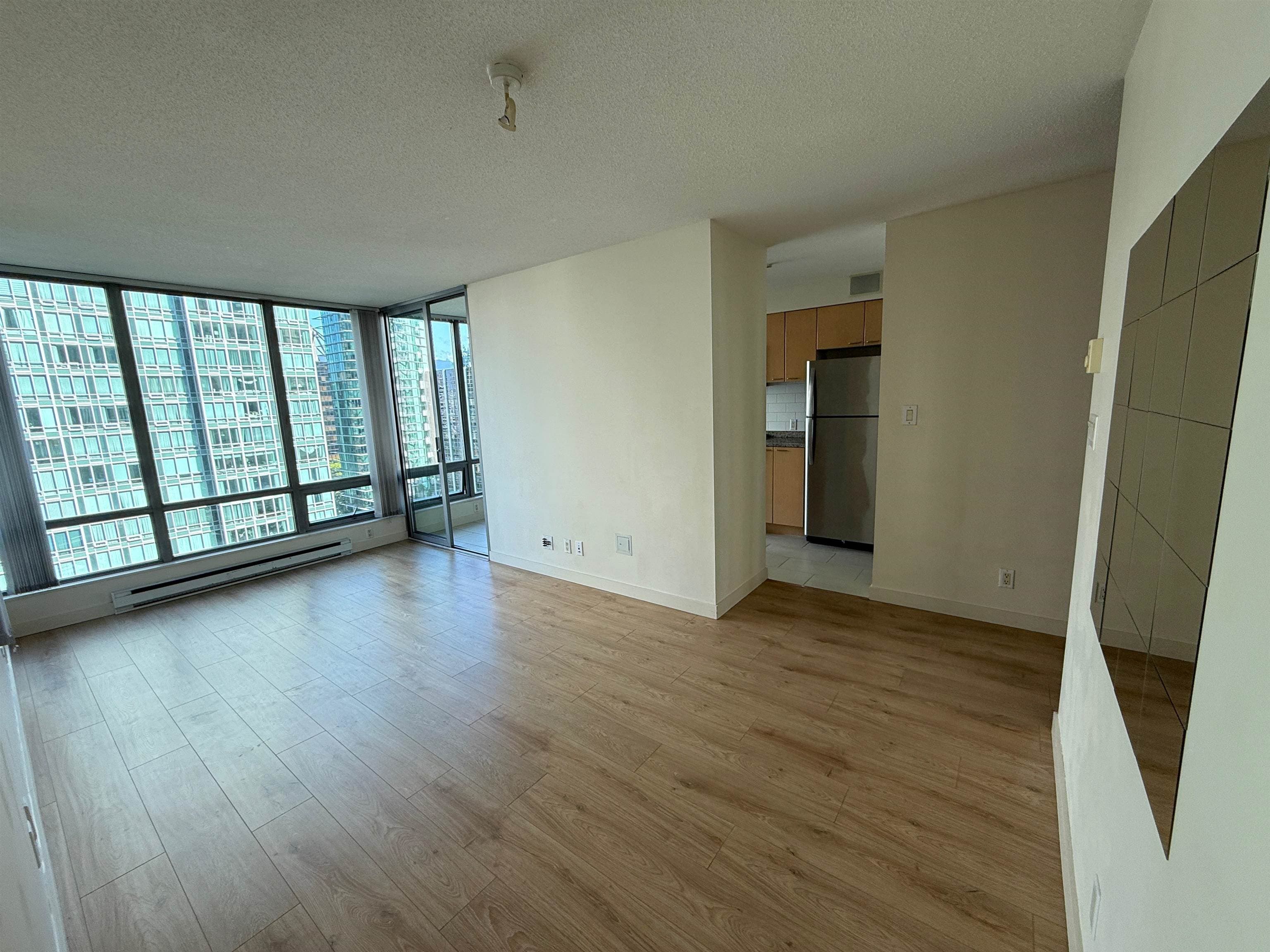 1108 - 1200 W Georgia Street, Vancouver, V6E 4R2 — photo 2