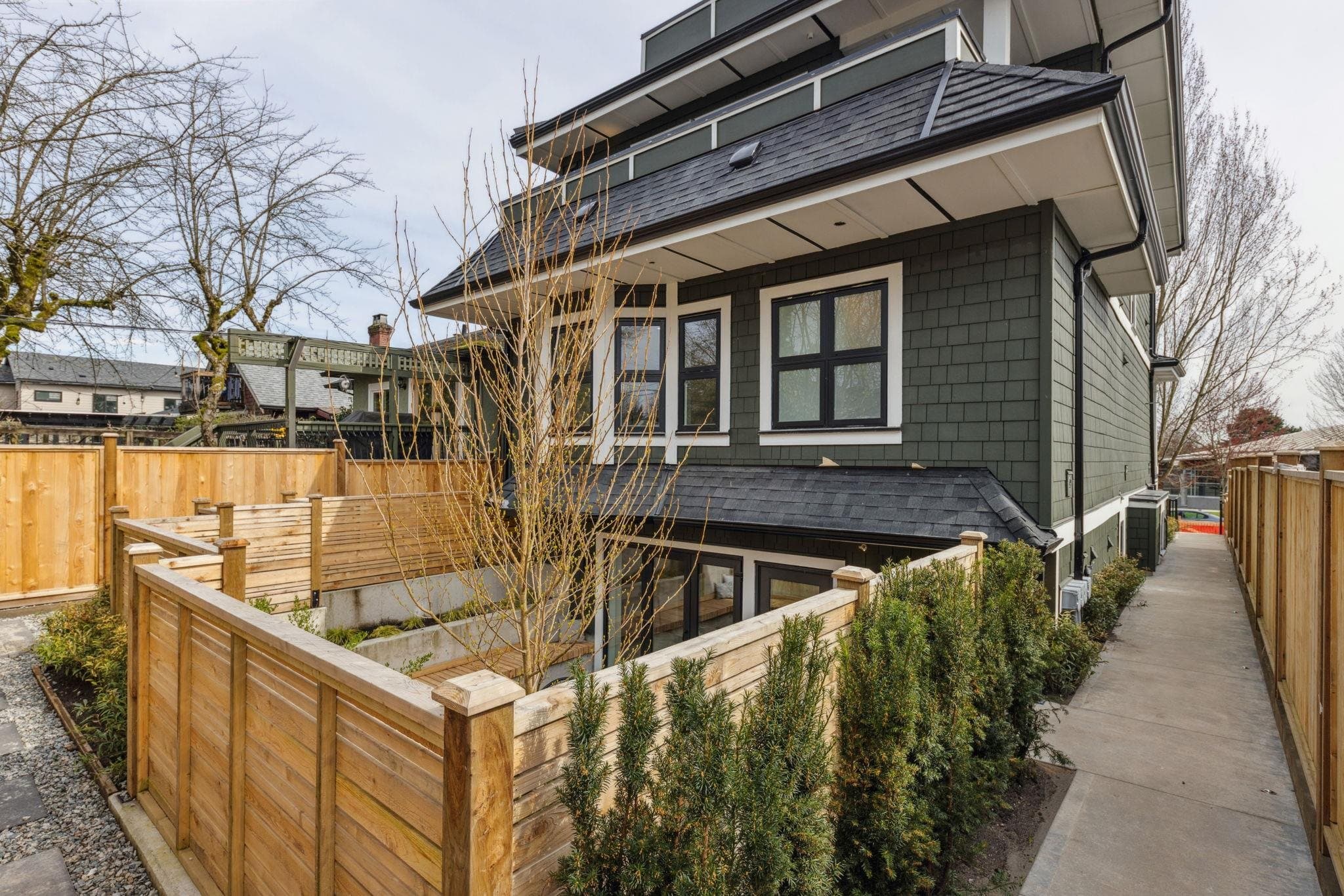 3383 Victoria Drive, Vancouver, V5N 4M3 — photo 3