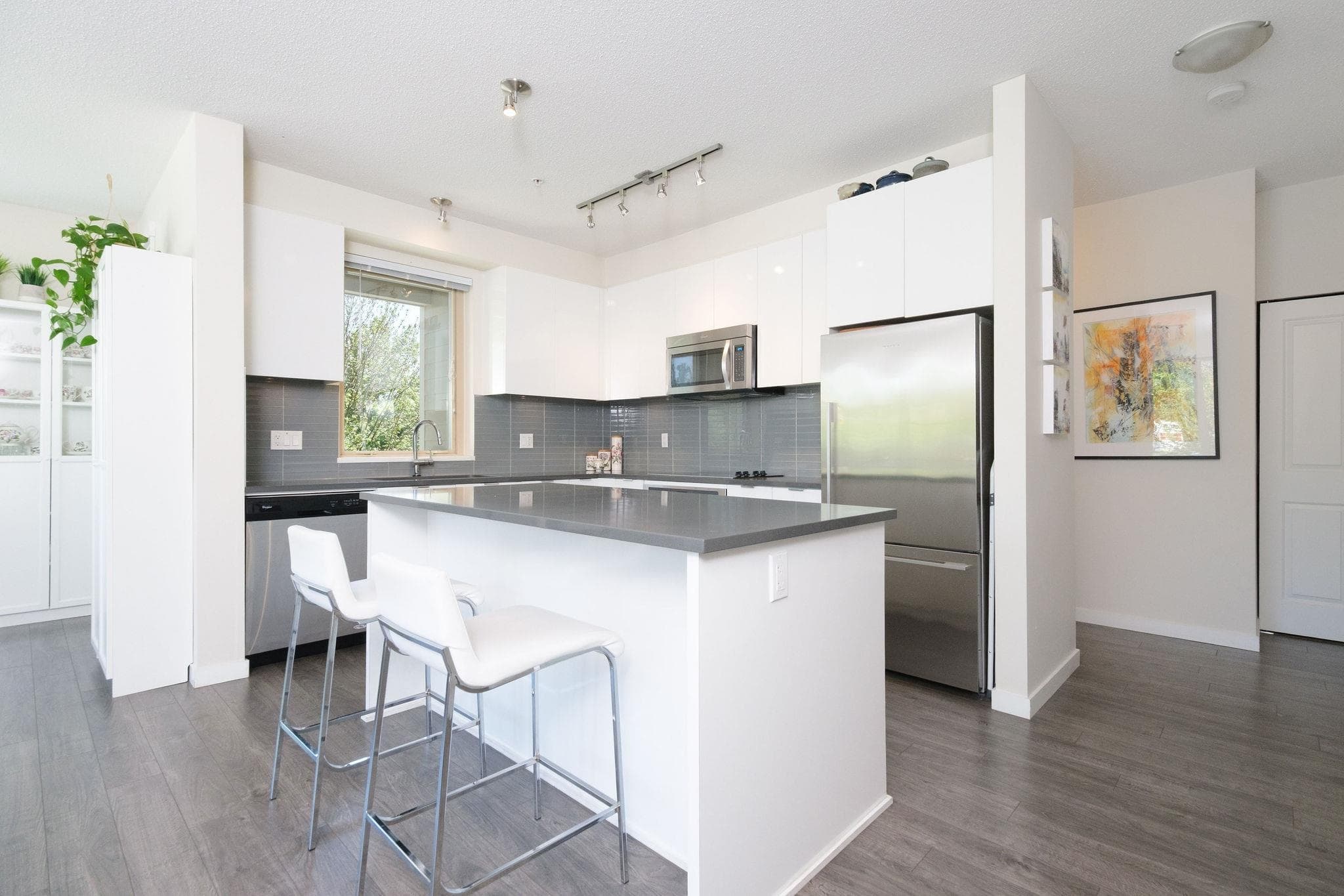 219 - 2665 Mountain Highway, Vancouver, V7J 0A8 — photo 3