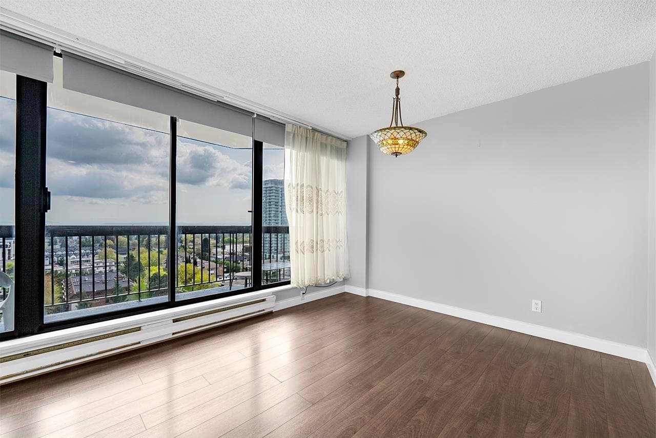 1403 - 6540 Burlington Avenue, Burnaby, V5H 4G3 — photo 3