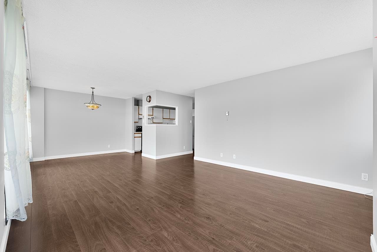 1403 - 6540 Burlington Avenue, Burnaby, V5H 4G3 — photo 5