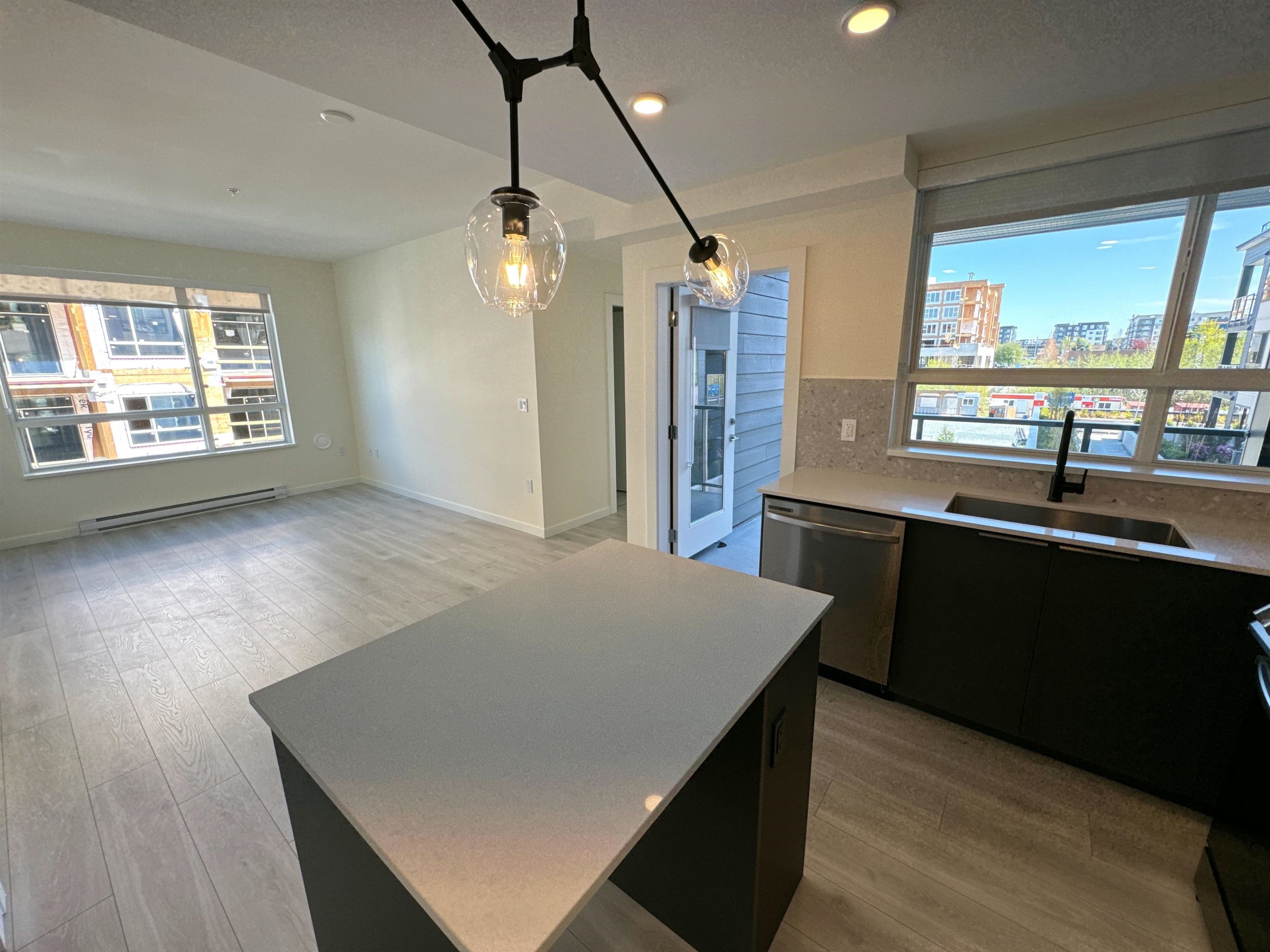 301 - 7920 206 Street, Langley, V3A 8S5 — photo 4