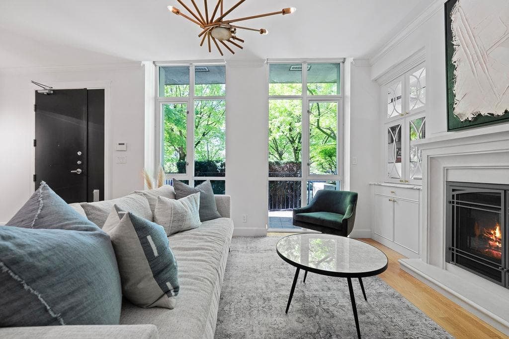 471 Beach Crescent, Vancouver, V6Z 3B9 — photo 3