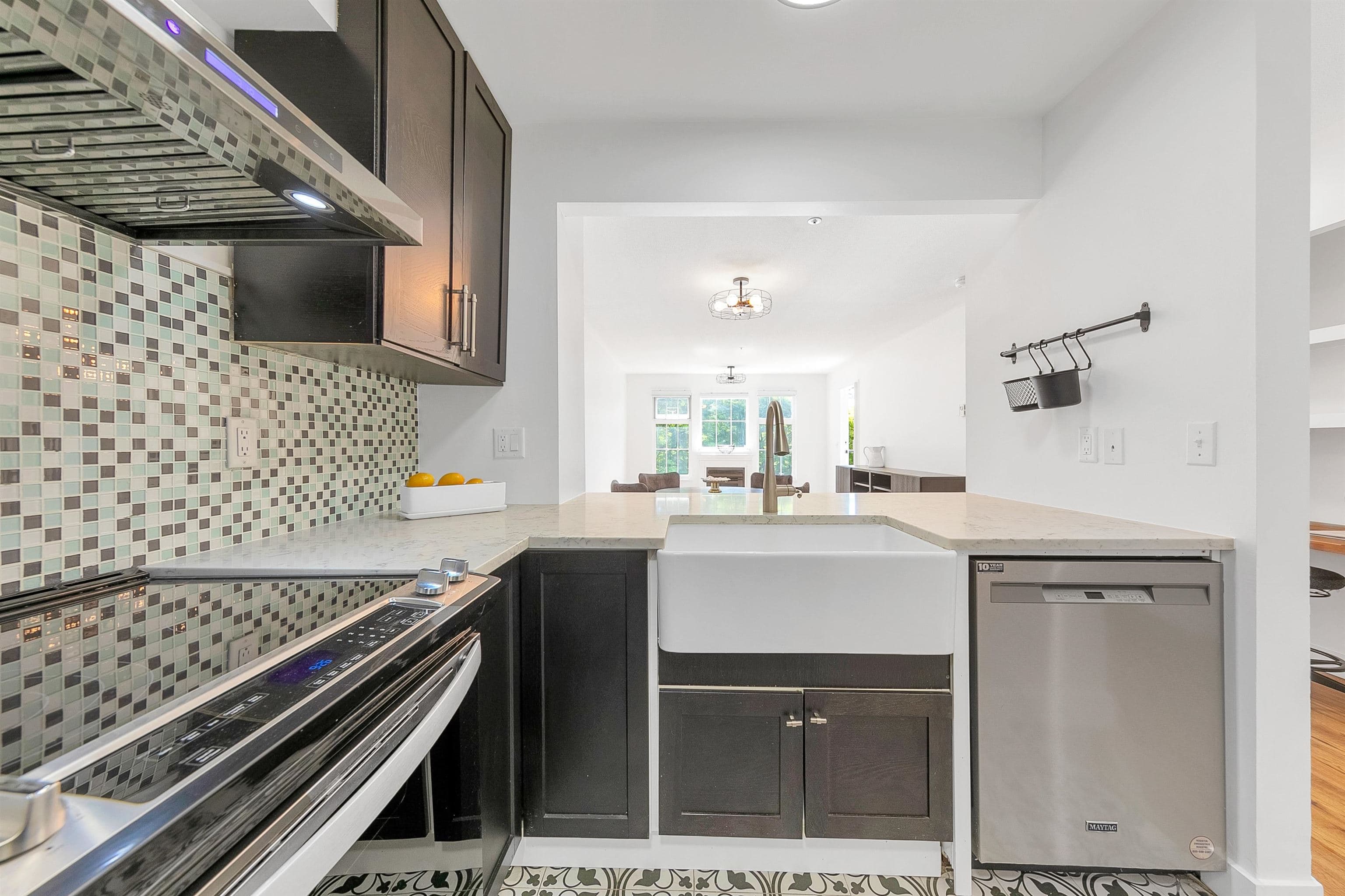 210 - 1369 56th St. Street, Delta, V4L 2A6 — photo 3