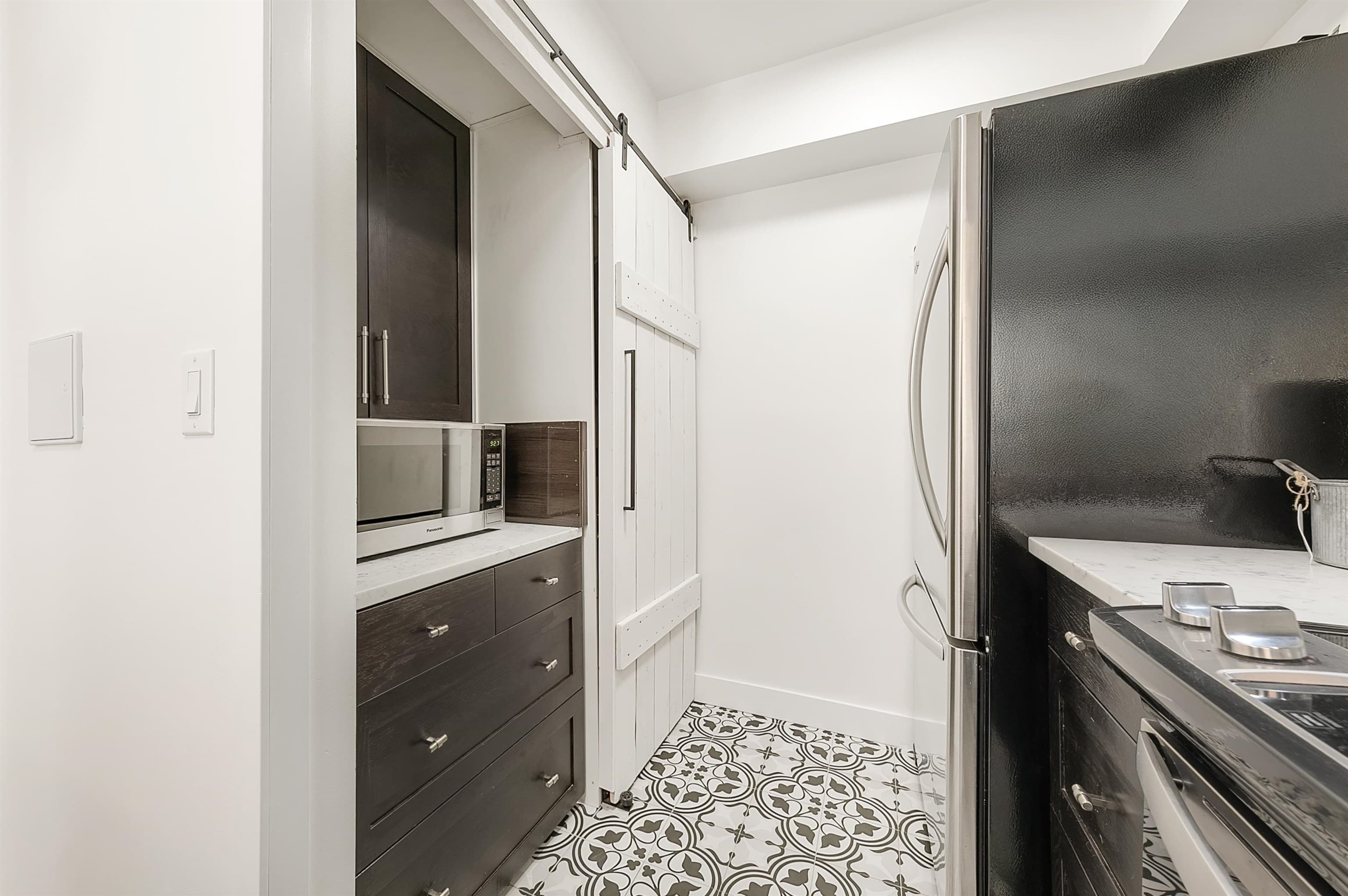 210 - 1369 56th St. Street, Delta, V4L 2A6 — photo 4