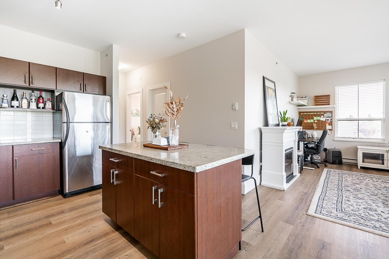 410 - 19830 56 Avenue, Langley, V3A 0A5 — photo 4