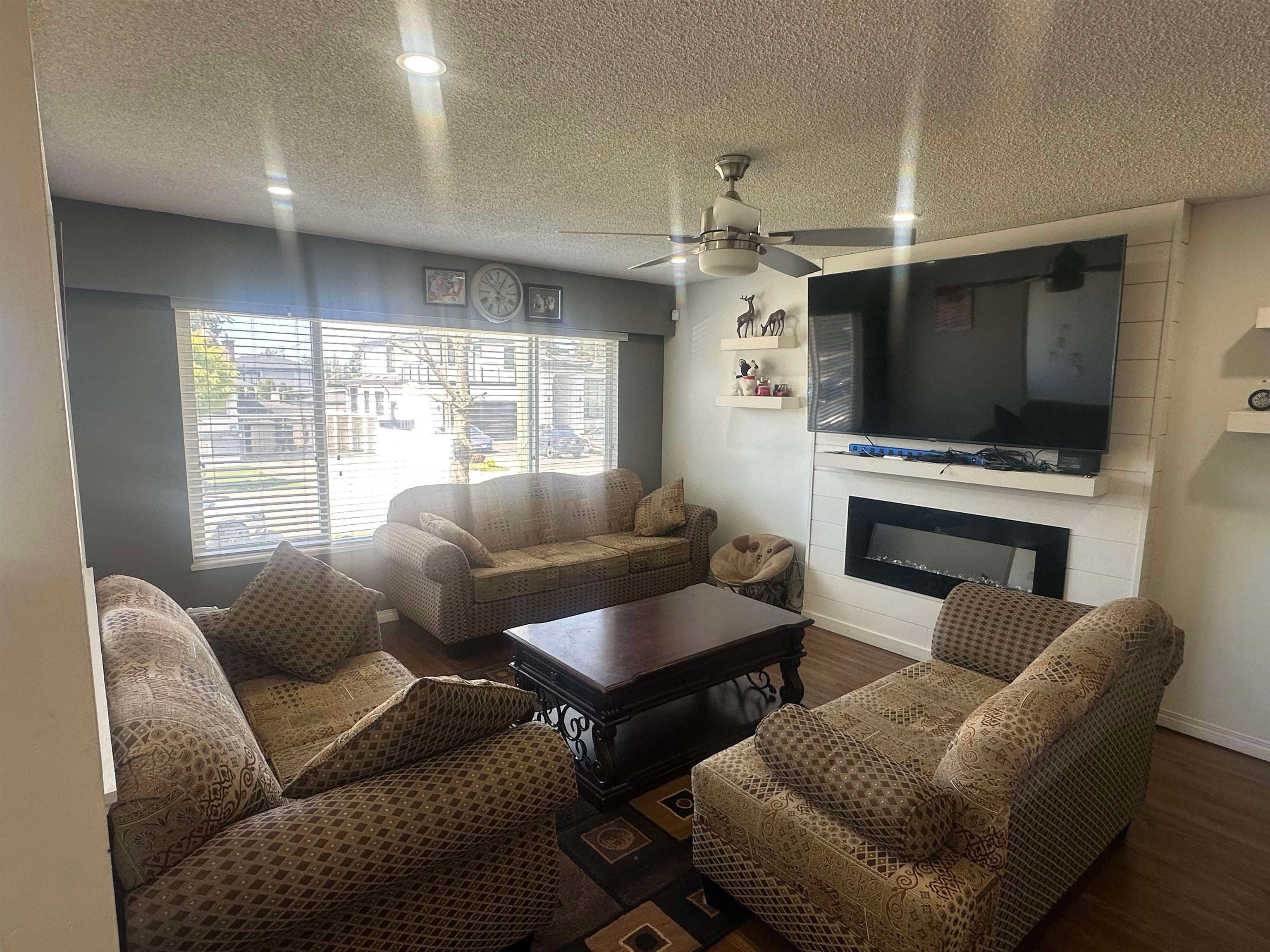 8258 111b Street, Delta, V4C 4T1 — photo 5